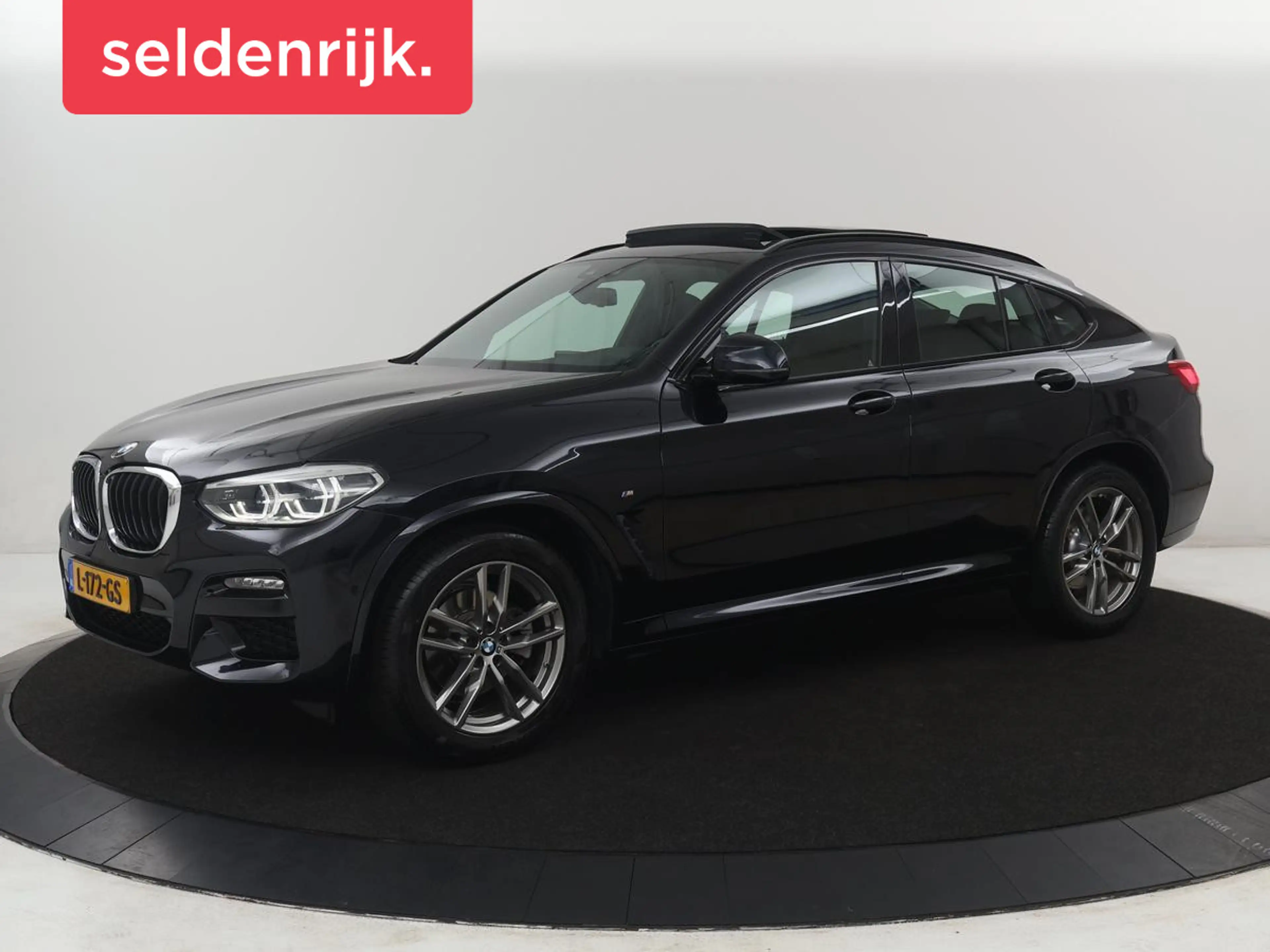 BMW X4 xDrive20i Business Edition | M-sport | Panoramadak