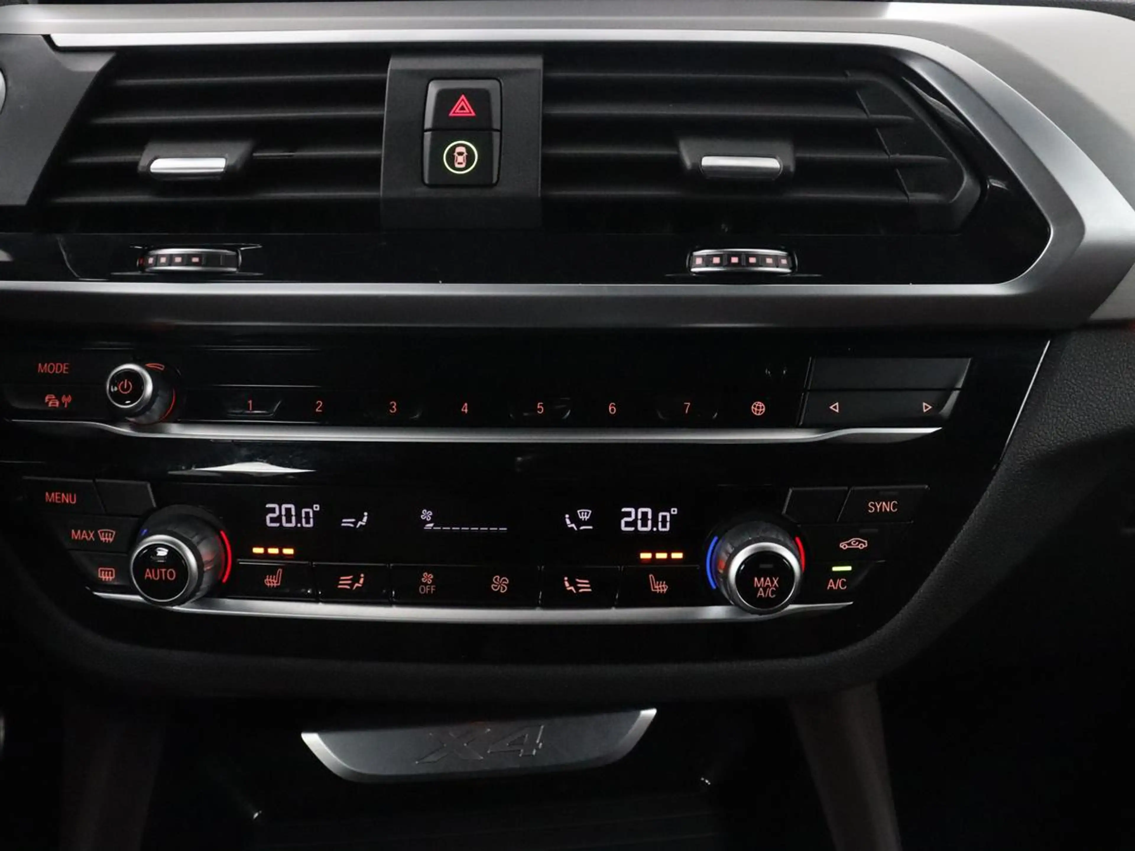 BMW X4 xDrive20i Business Edition | M-sport | Panoramadak — photo 33