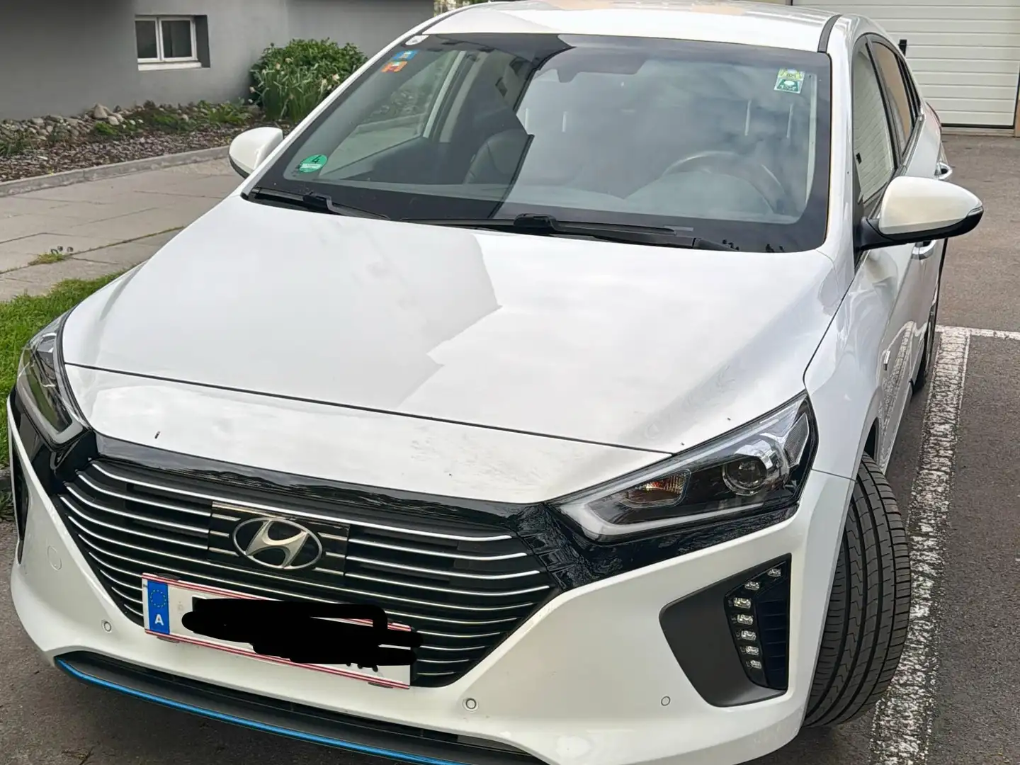 Hyundai IONIQ Ioniq 1,6 GDi Hybrid Premium Premium Weiß - 1