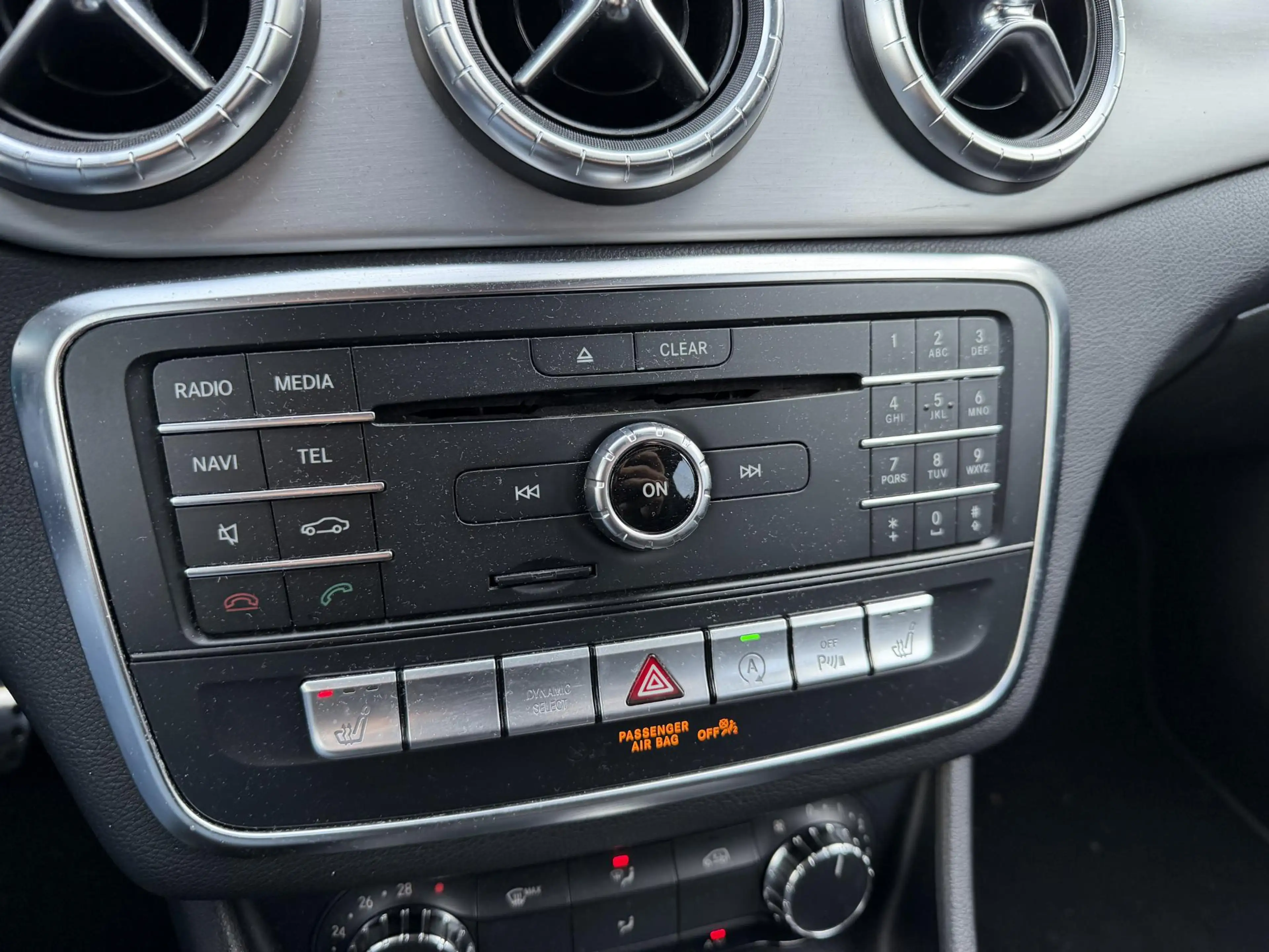 Mercedes-Benz CLA 180 Shooting Brake AMG | Navigatie | Parkeersensoren | — photo 16