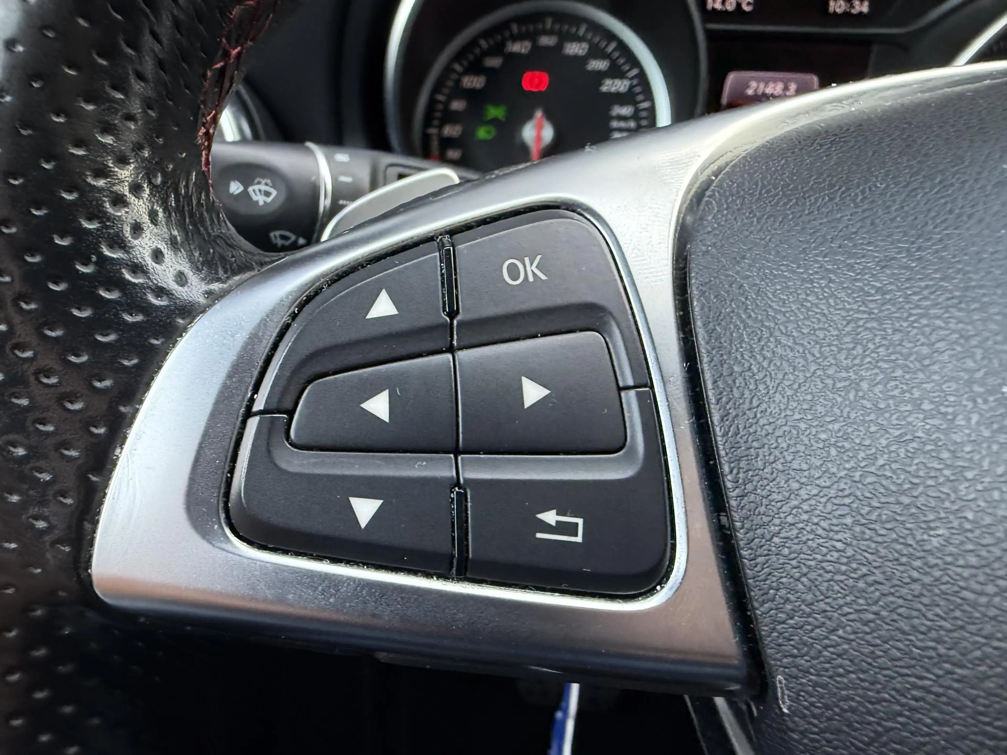 Mercedes-Benz CLA 180 Shooting Brake AMG | Navigatie | Parkeersensoren | — photo 13