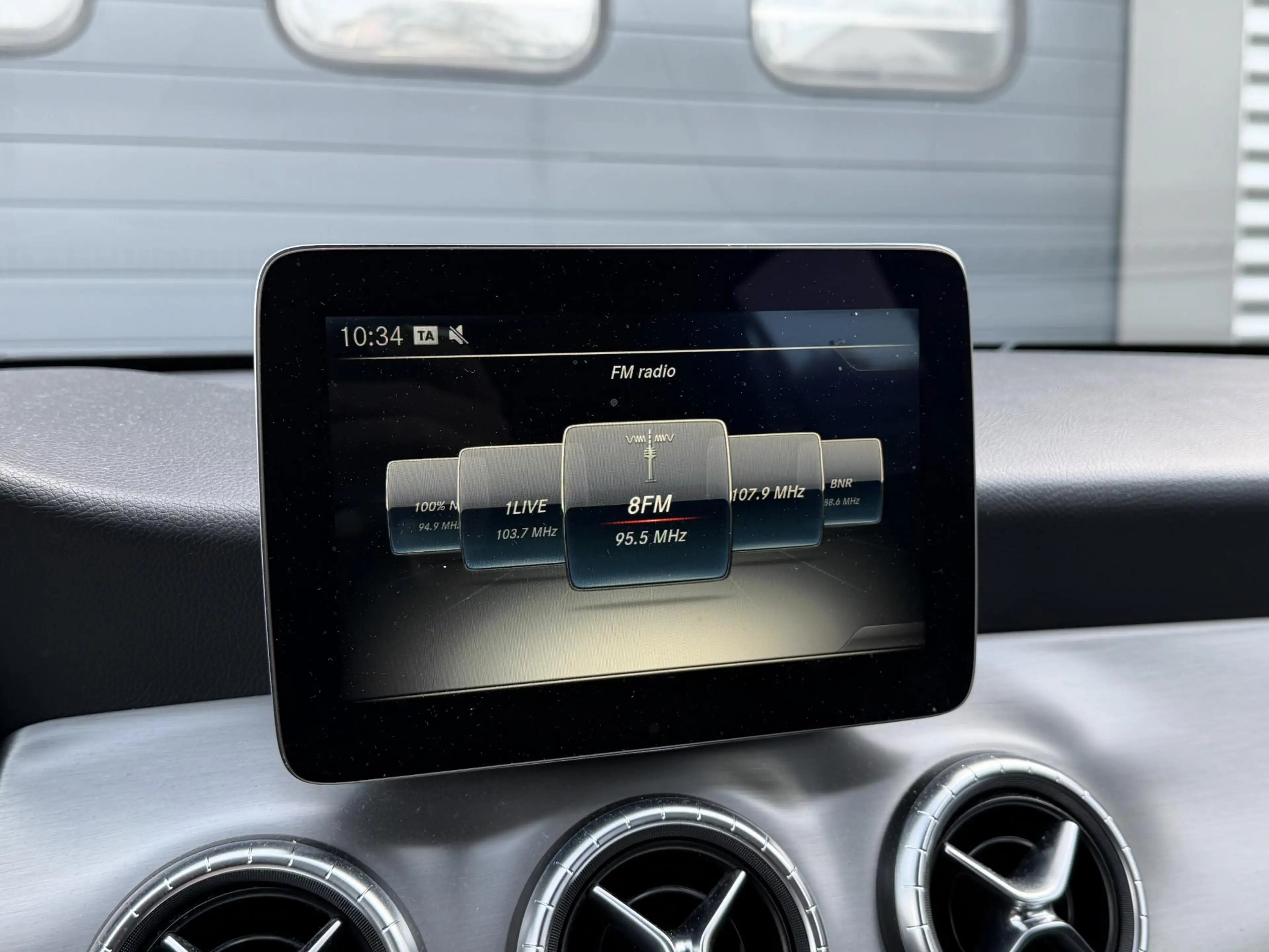 Mercedes-Benz CLA 180 Shooting Brake AMG | Navigatie | Parkeersensoren | — photo 20
