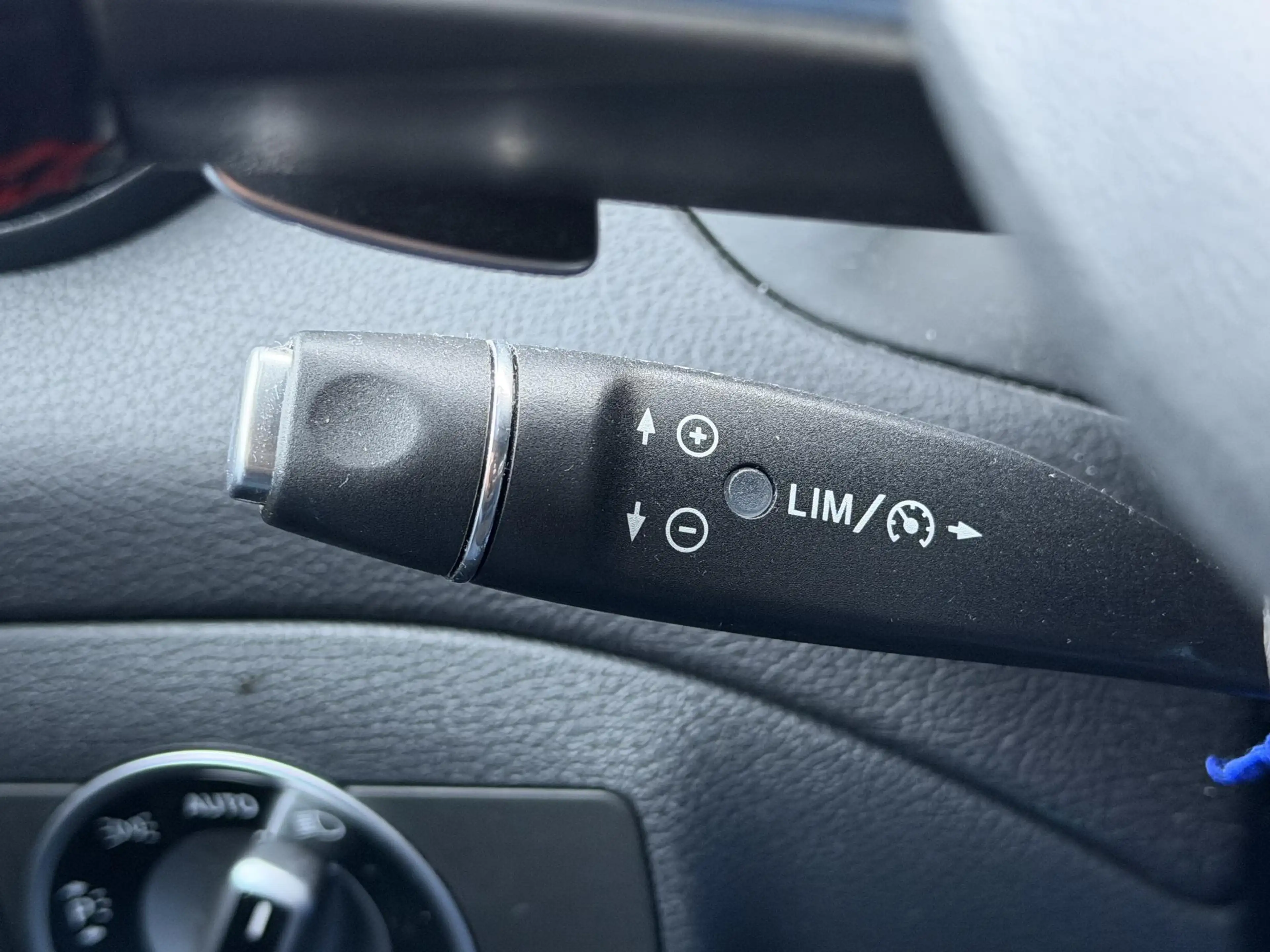 Mercedes-Benz CLA 180 Shooting Brake AMG | Navigatie | Parkeersensoren | — photo 12