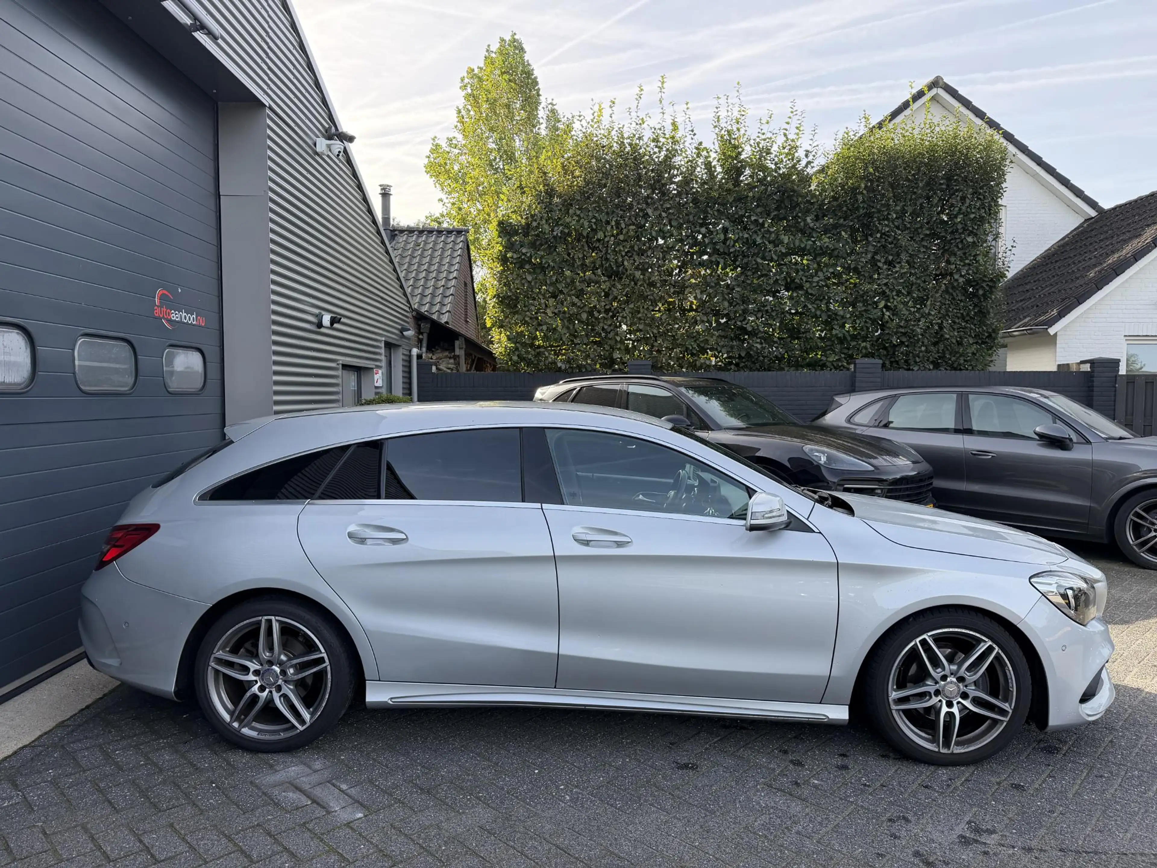 Mercedes-Benz CLA 180 Shooting Brake AMG | Navigatie | Parkeersensoren | — photo 4