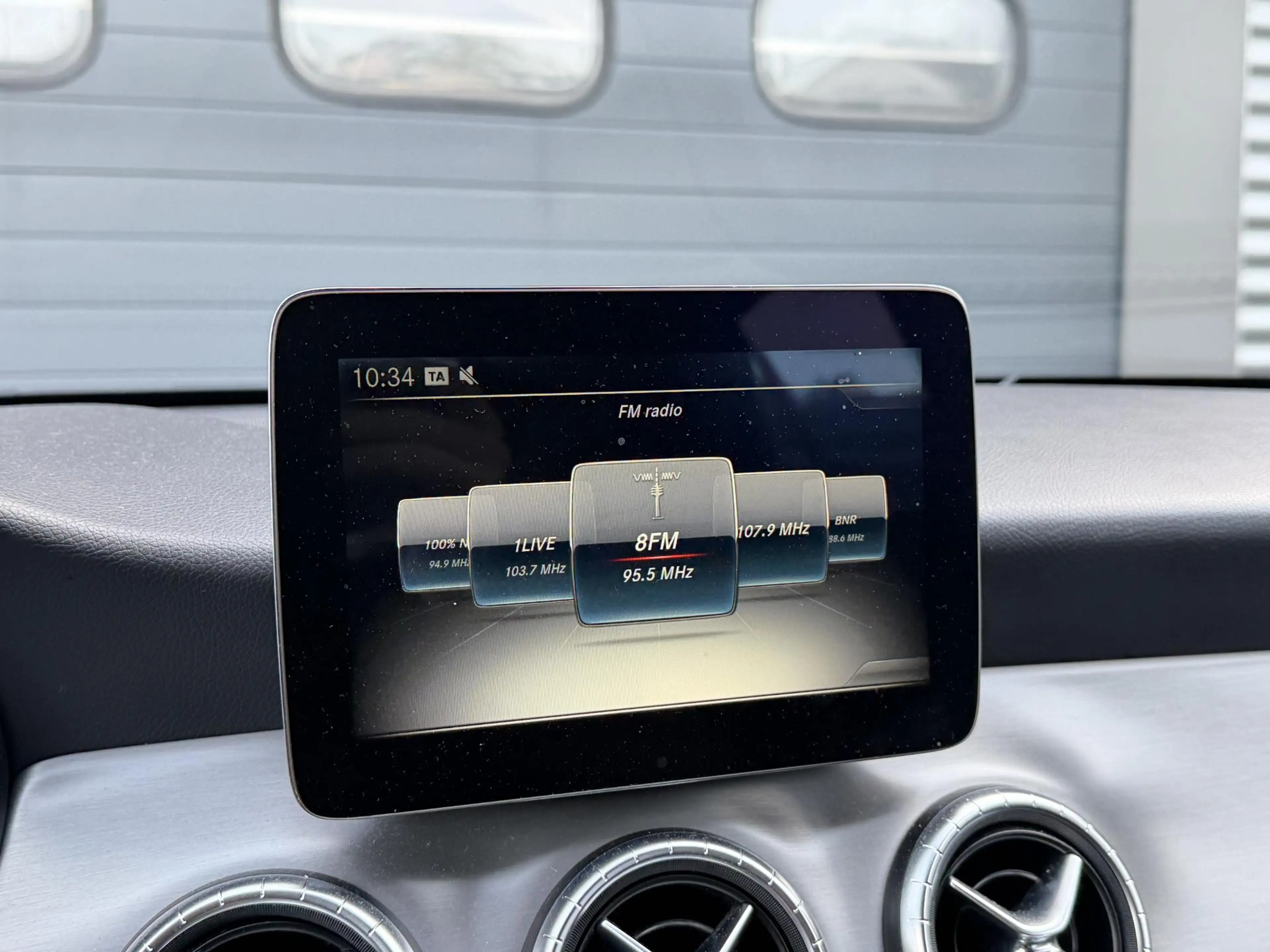Mercedes-Benz CLA 180 Shooting Brake AMG | Navigatie | Parkeersensoren | — photo 18