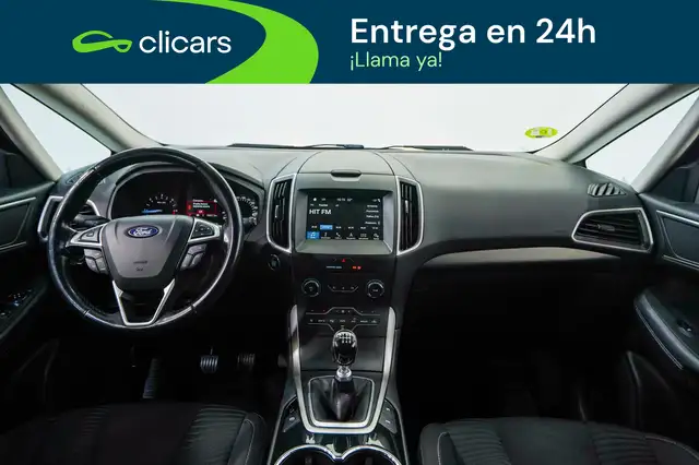 Ford S-Max view 13