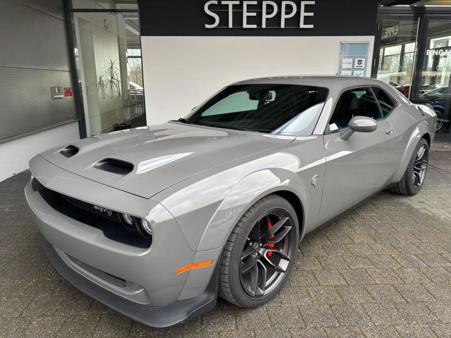 Dodge Challenger Hellcat Widebody 6,2 8Gg.AT Jailbreak Gris - 1