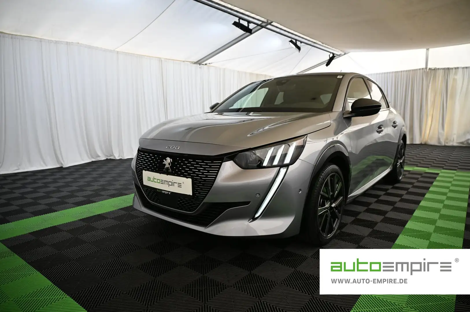 Peugeot 208 1.2 PT 100 GT LED/NAVI/PARK-ASS/ACC/T-WINKEL/17 Grau - 1