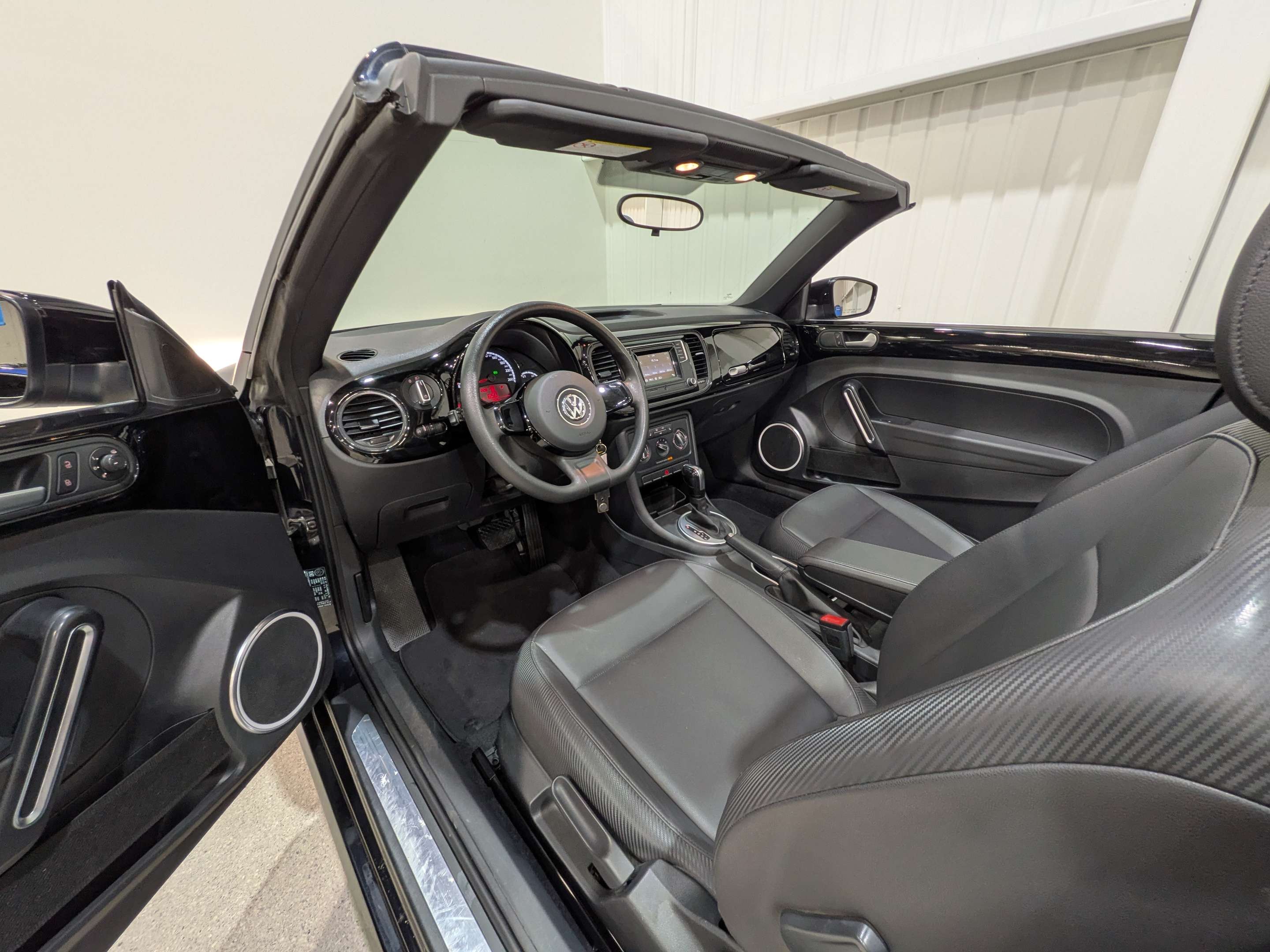 Volkswagen Beetle 2016