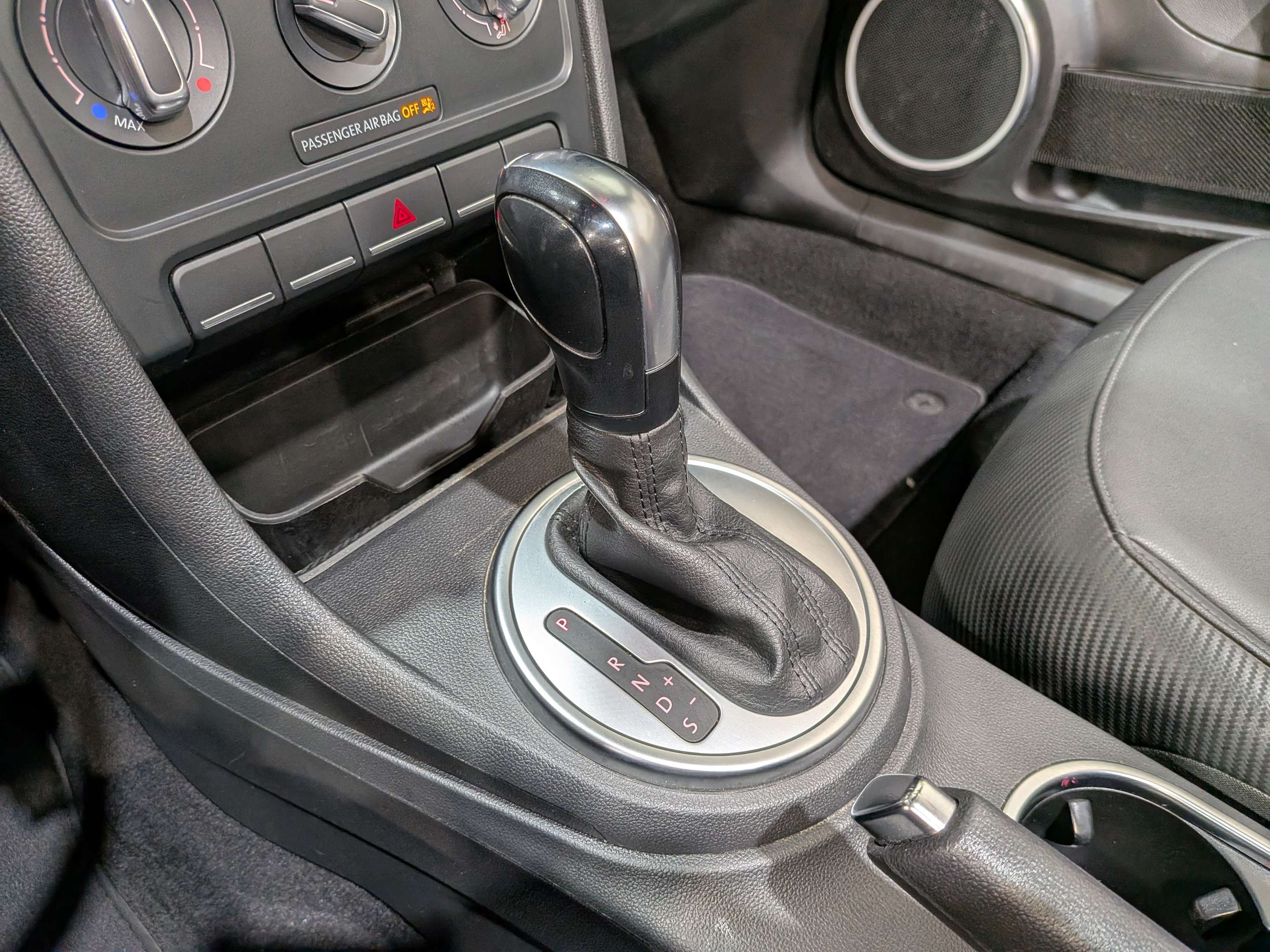 Volkswagen Beetle 2016