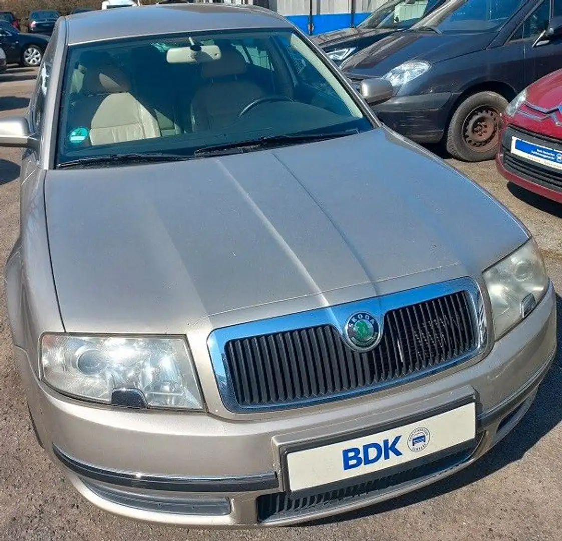 Skoda Superb 2,5 TDi Aut Klima Leder SHZ LMF PDC BC Beige - 2