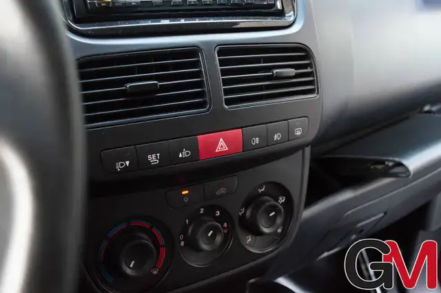 Opel Combo view 11
