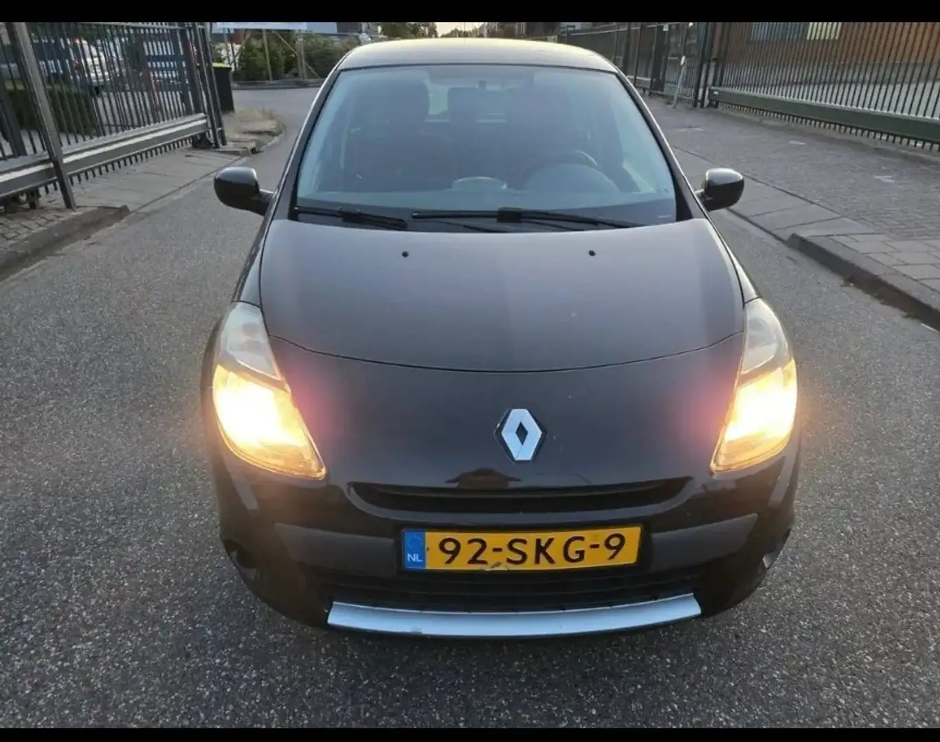 Renault Clio TCe - 5 deurs - Airco - APK !!! - 1