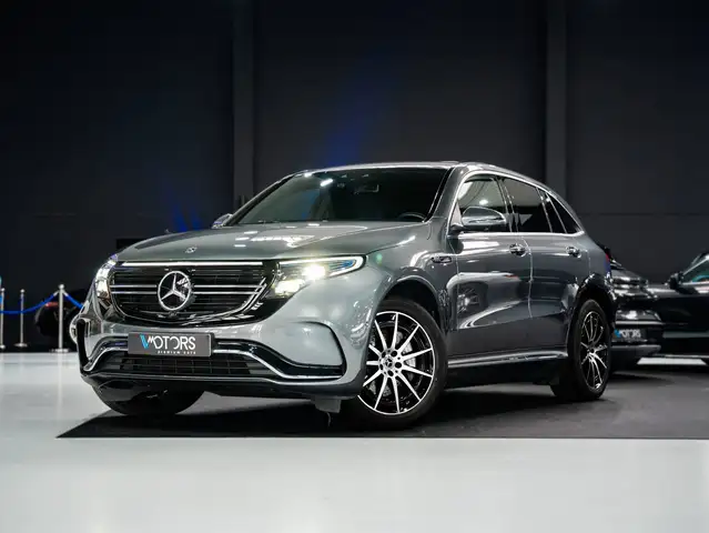 Mercedes-Benz EQC 400 4-Matic - AMG Line - Distronic Plus - 360° - Trekhaak - HUD - Keyless-Go - Premium Sound - Schuifdak - 20"