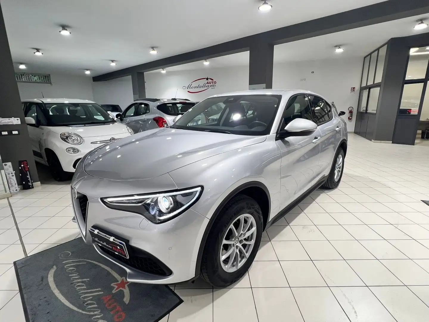 Alfa Romeo Stelvio 2.2 Turbodiesel 190 CV AT8 Q4 Business Argento - 1