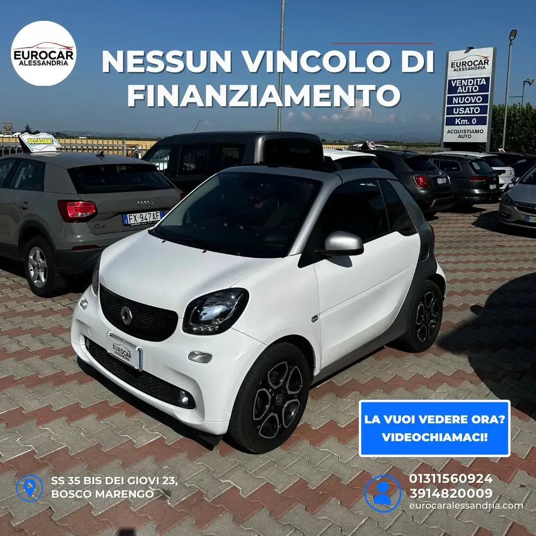 smart forTwo Cabrio 1.0 Prime 71cv twinamic my19 Weiß - 1