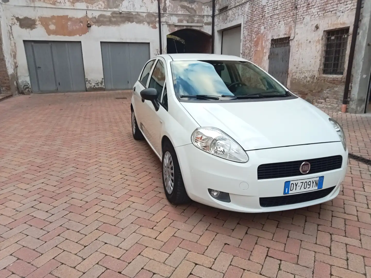 Fiat Grande Punto Grande Punto 5p 1.4 Actual Gpl 77cv Bianco - 2