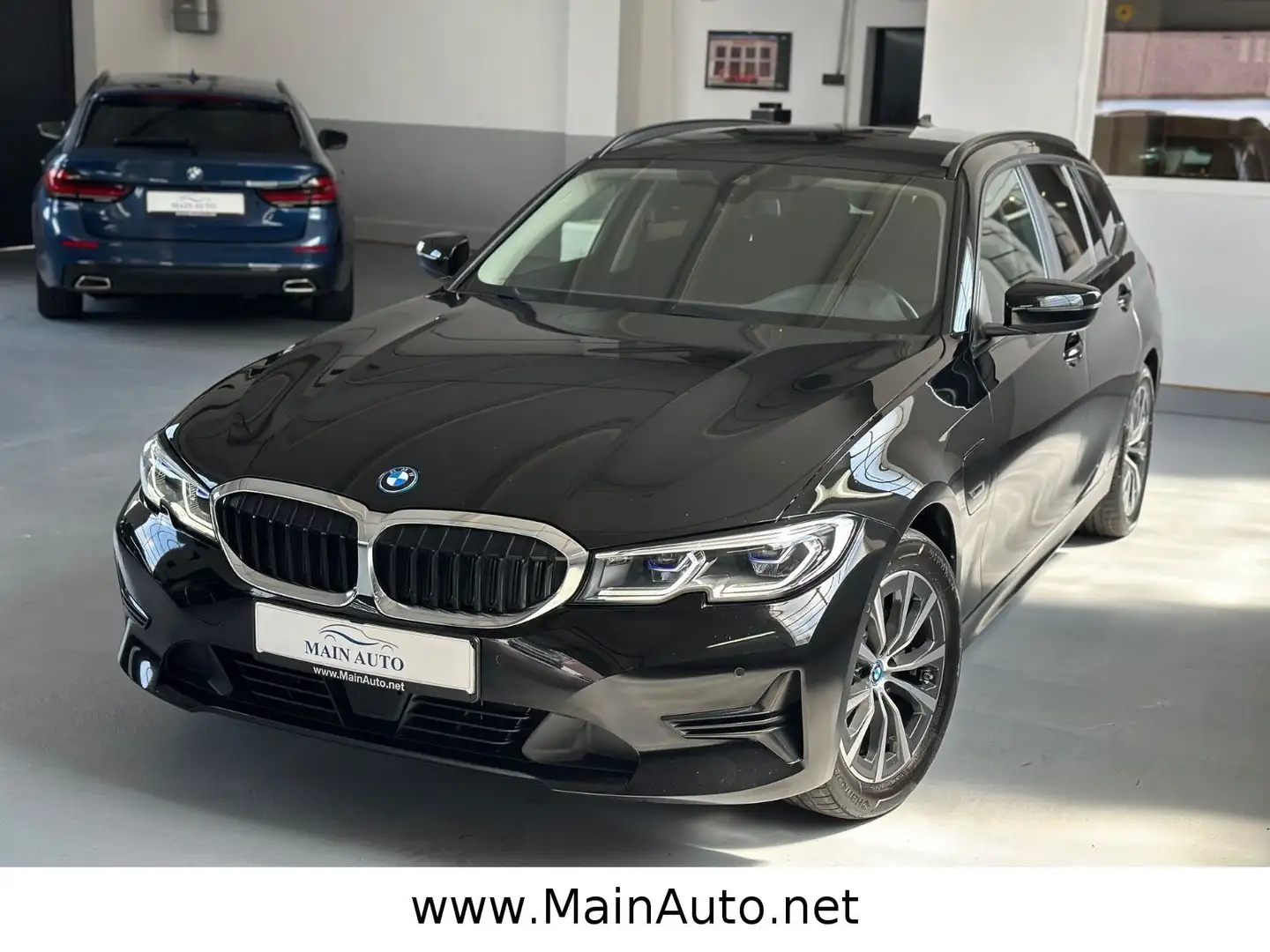 BMW 320 e LASER/HiFi/AHK/DigTacho/DrivingAs/KeyGo/CAM Schwarz - 1