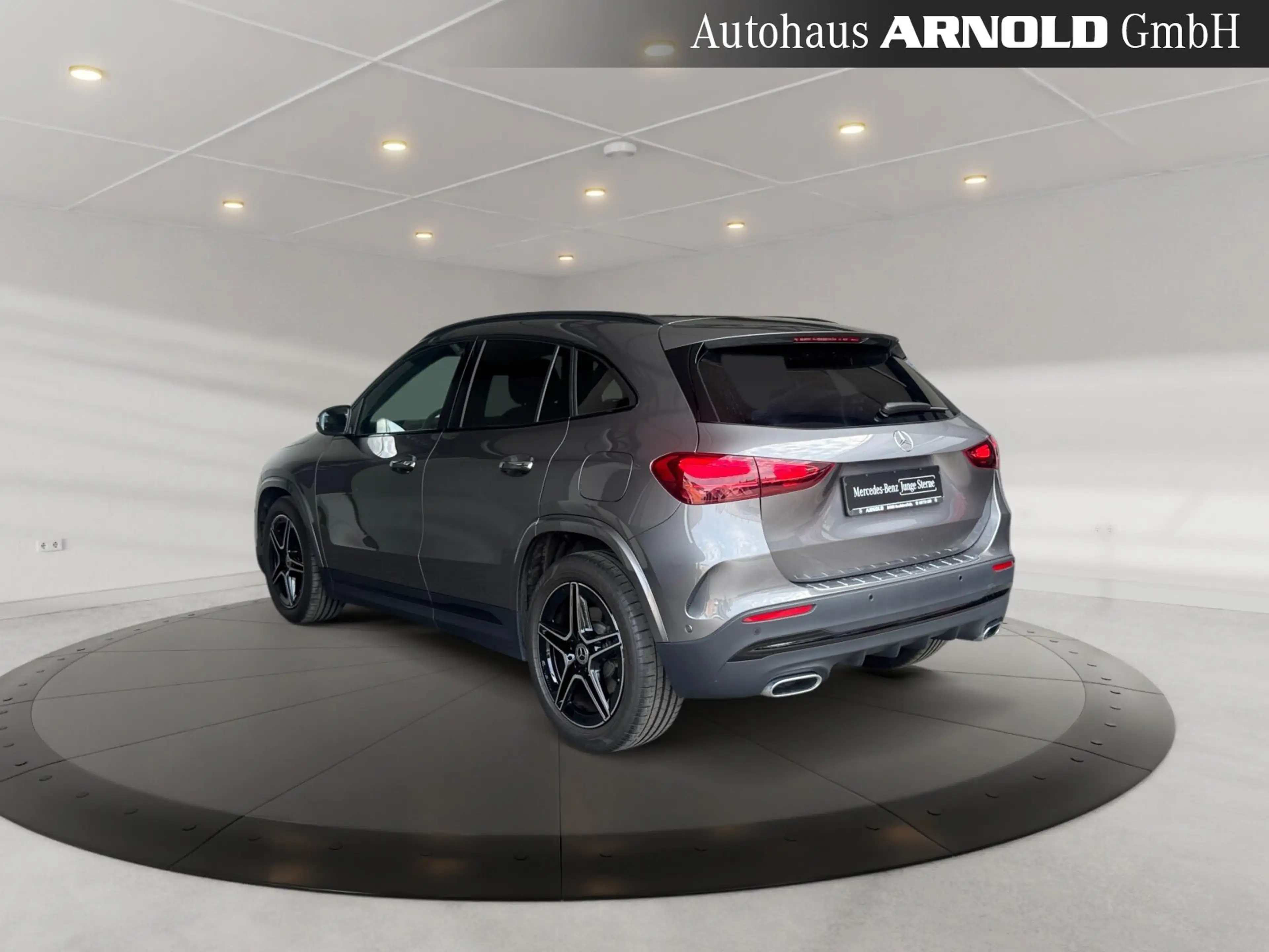 Mercedes-Benz GLA 220 GLA 220 4M AMG-Line MULTIBEAM Night-P. Navi LED BC — photo 3