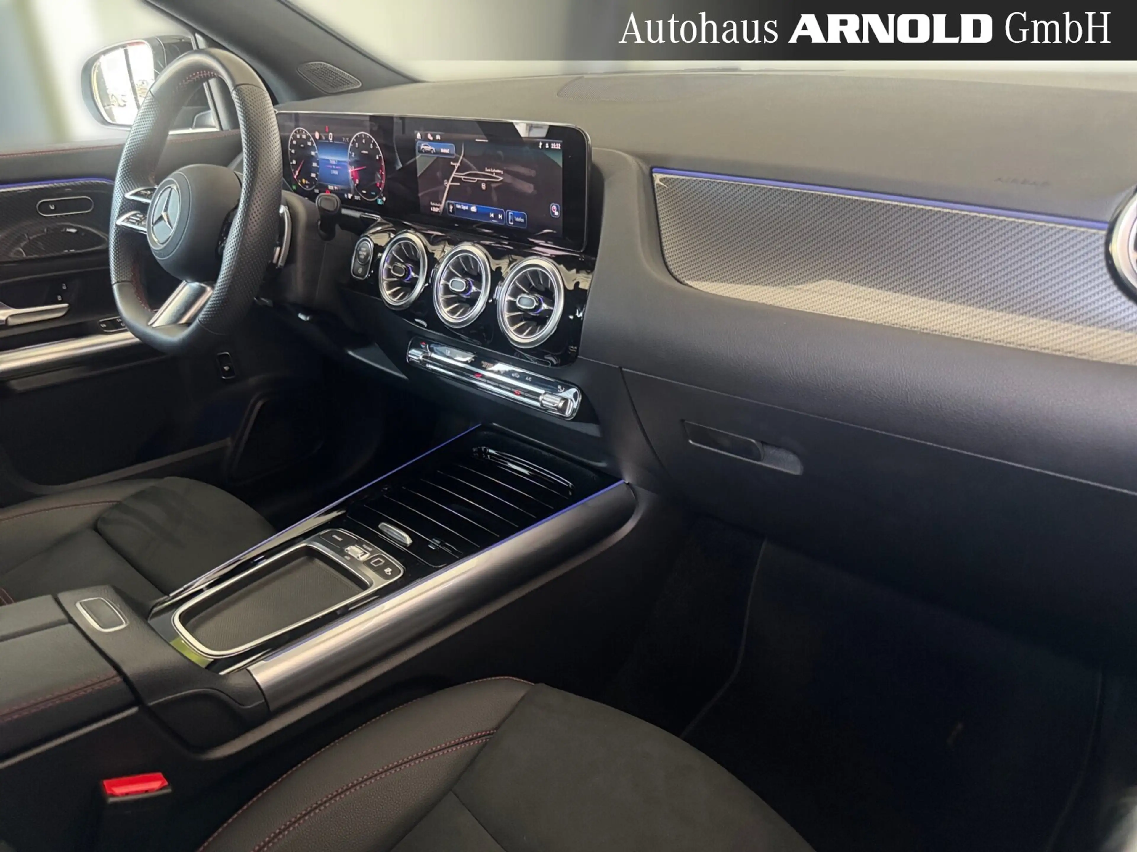 Mercedes-Benz GLA 220 GLA 220 4M AMG-Line MULTIBEAM Night-P. Navi LED BC — photo 11