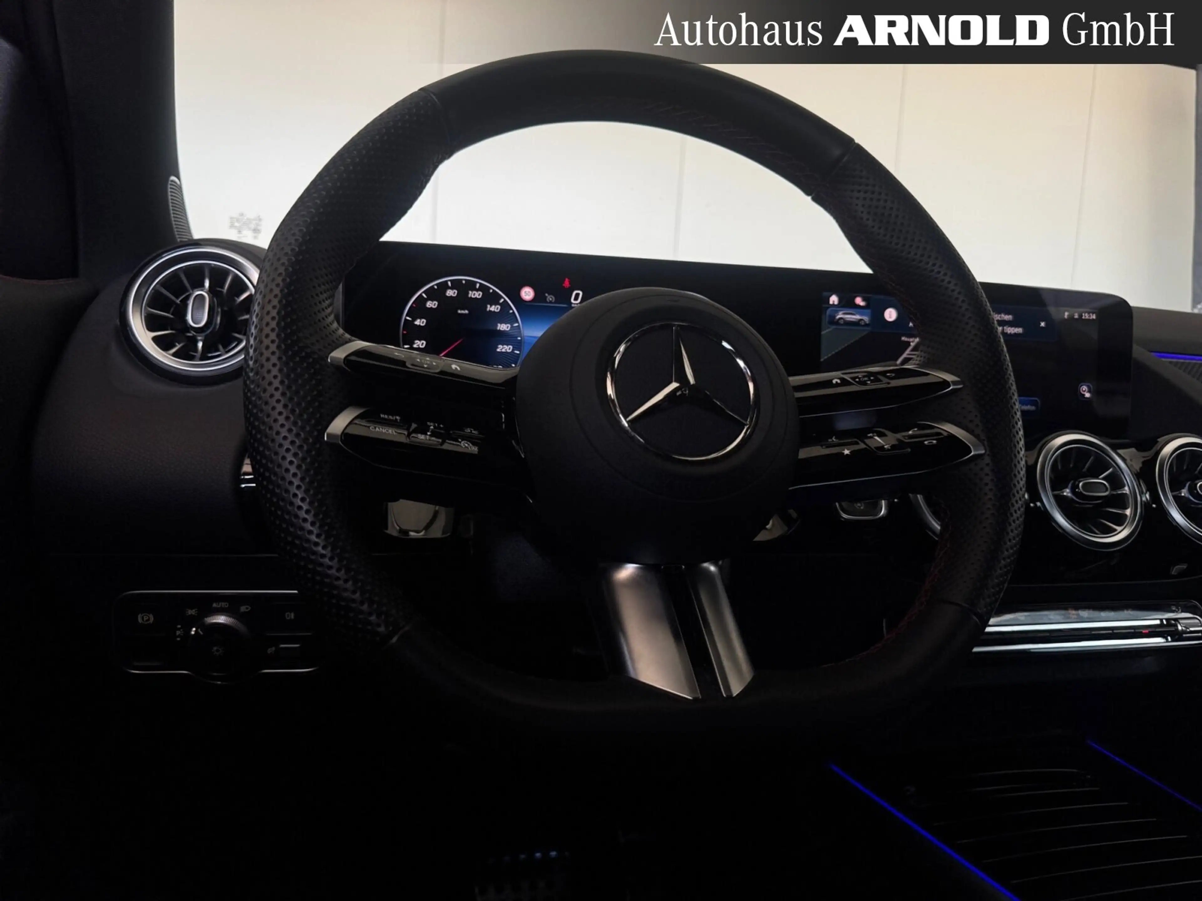 Mercedes-Benz GLA 220 GLA 220 4M AMG-Line MULTIBEAM Night-P. Navi LED BC — photo 9