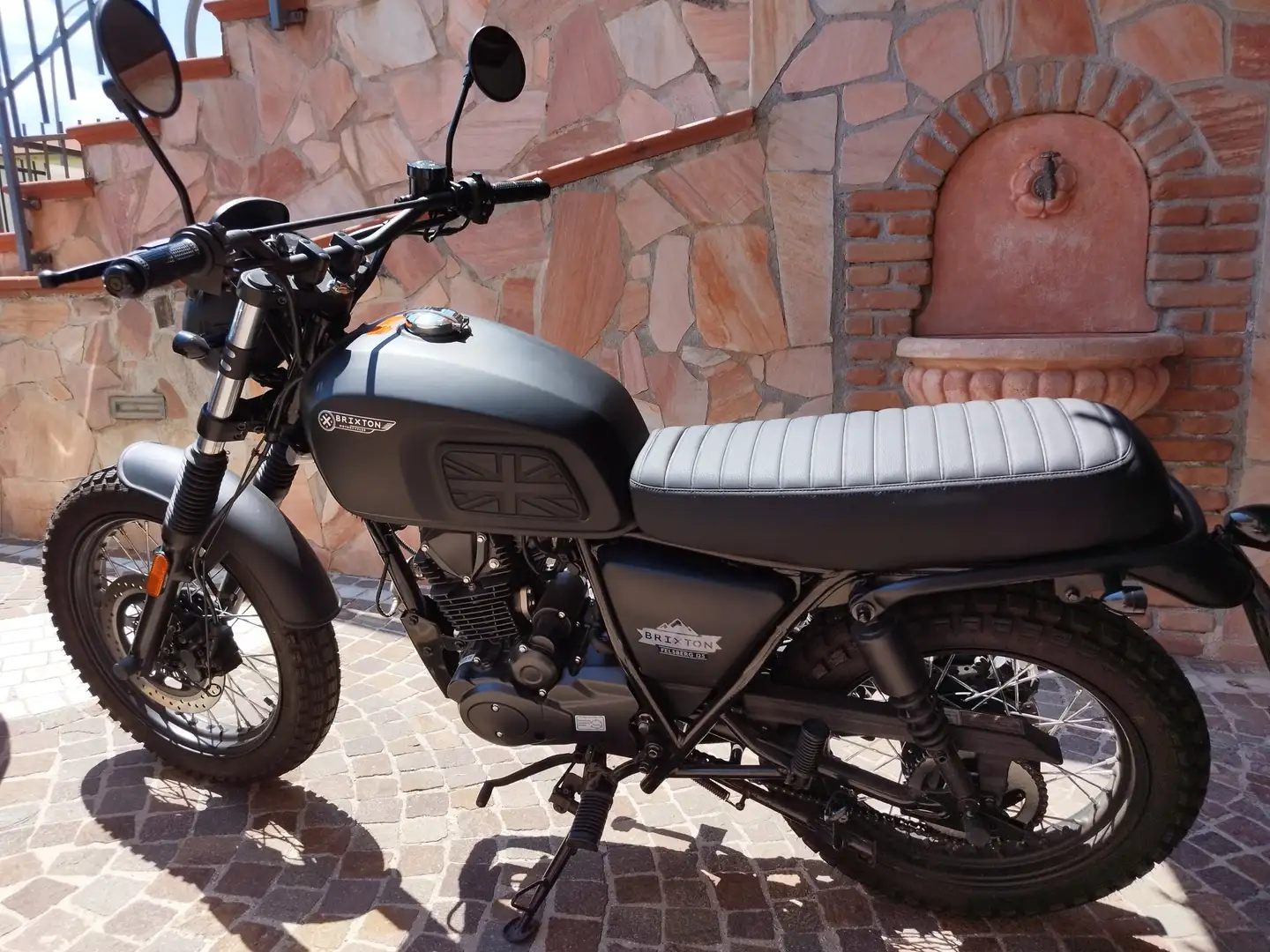 Brixton Cromwell 125 ABS Gris - 1