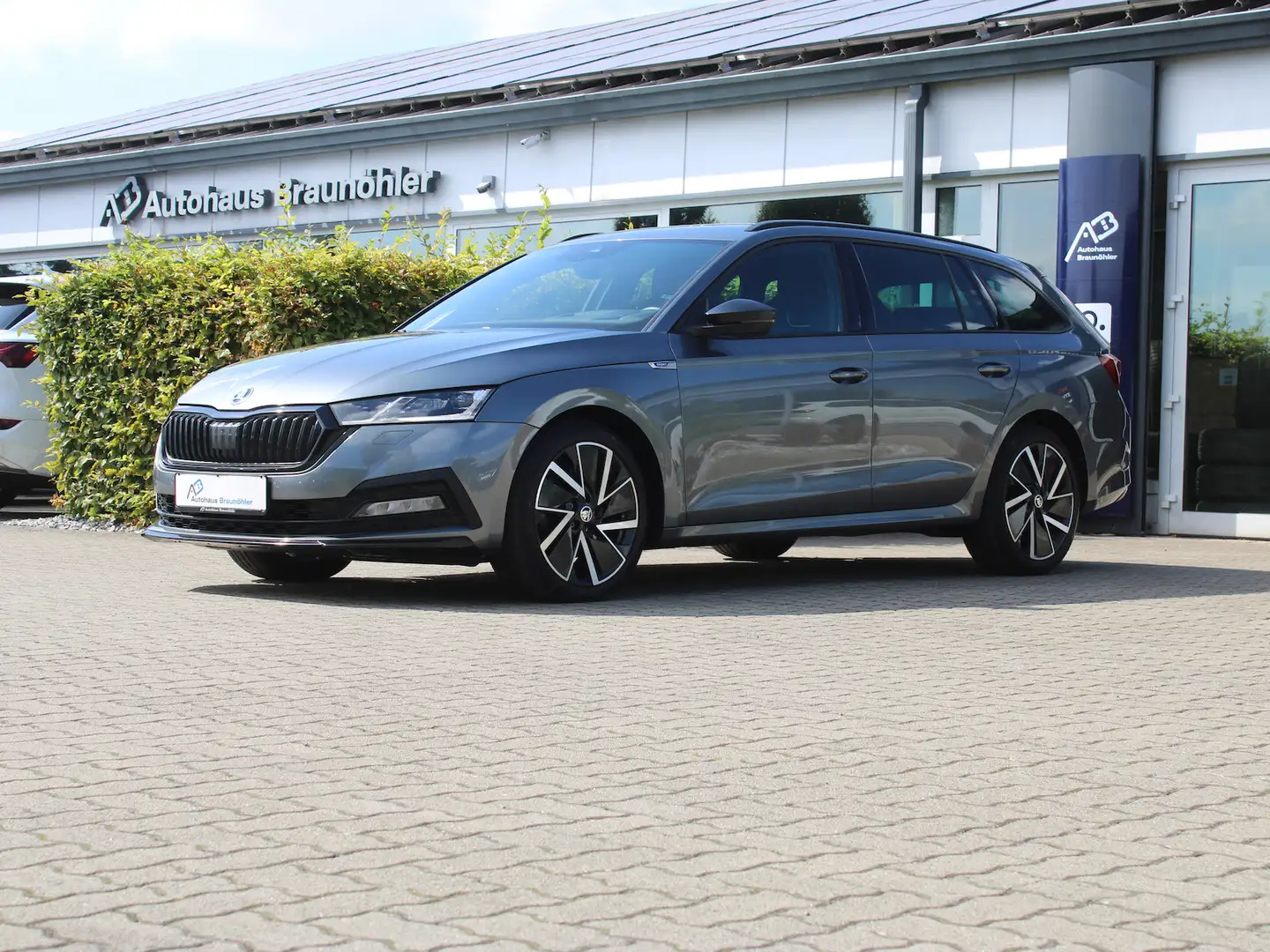 Skoda Octavia Combi Sportline 2.0 TDI DSG*DCC*Matrix*HUD* Gris - 2