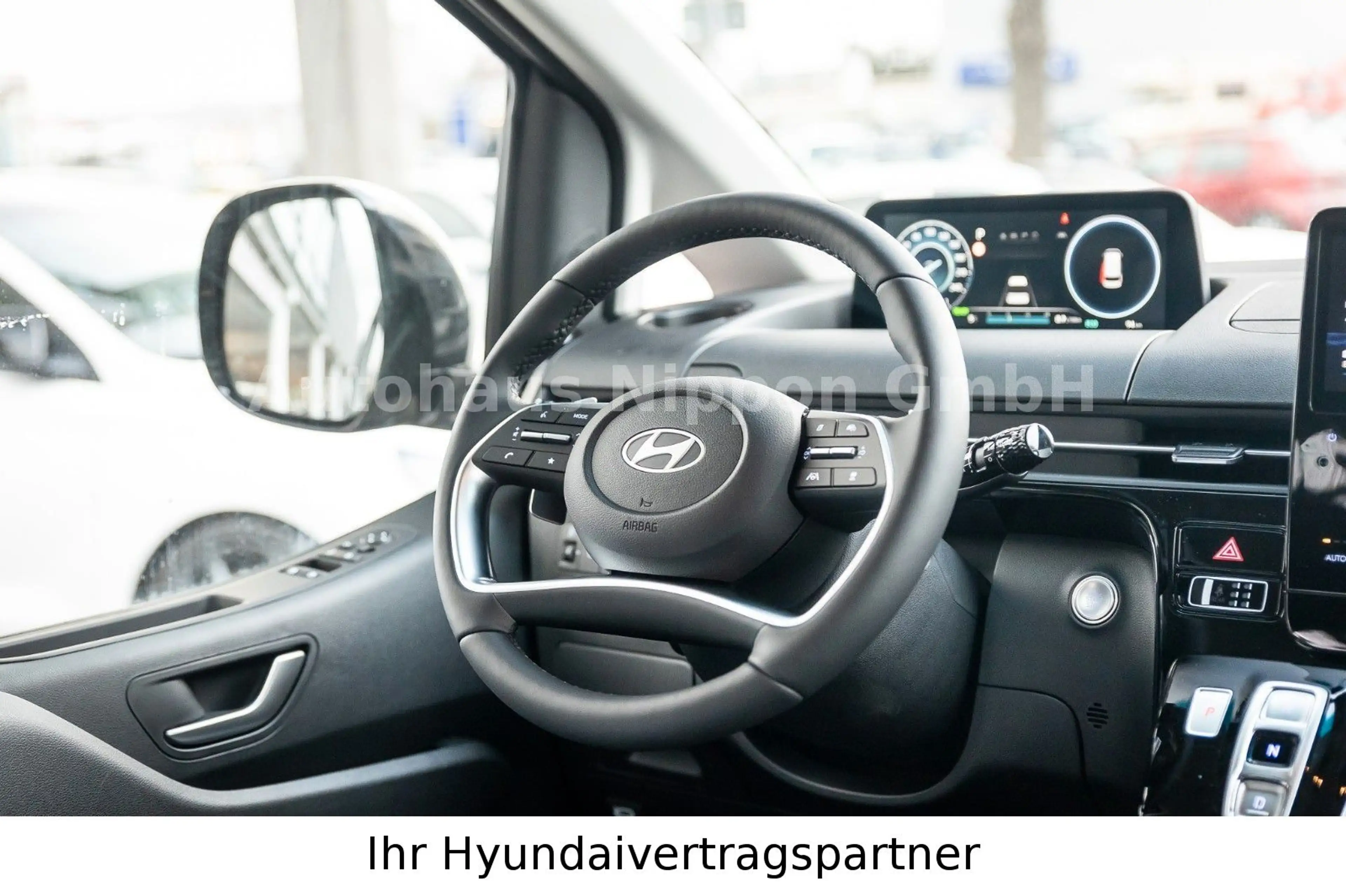 Hyundai STARIA Trend Hybrid 2WD 18"/PARK-P/EASY-ACCESS-P — photo 8