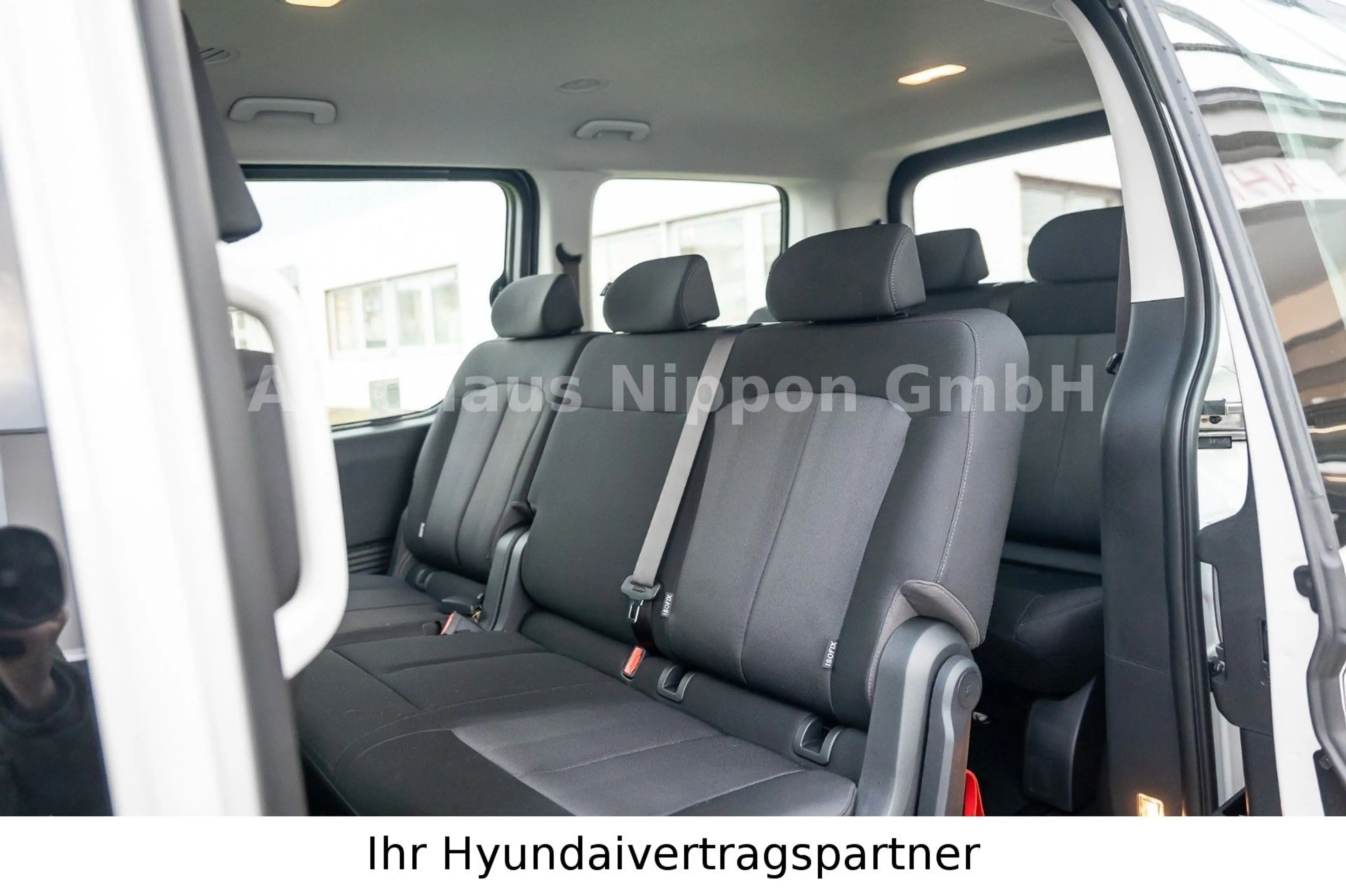Hyundai STARIA Trend Hybrid 2WD 18"/PARK-P/EASY-ACCESS-P — photo 6