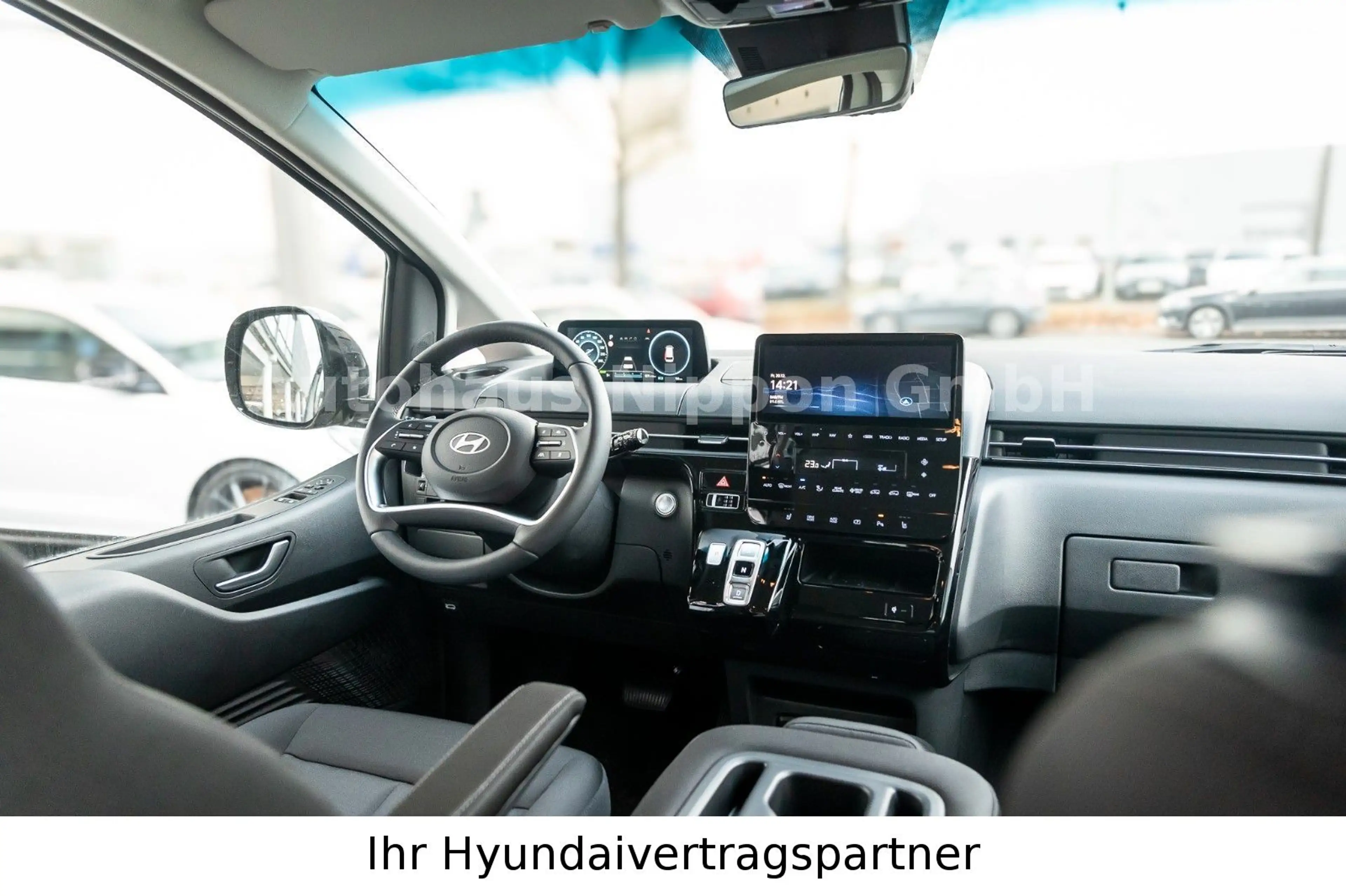 Hyundai STARIA Trend Hybrid 2WD 18"/PARK-P/EASY-ACCESS-P — photo 7