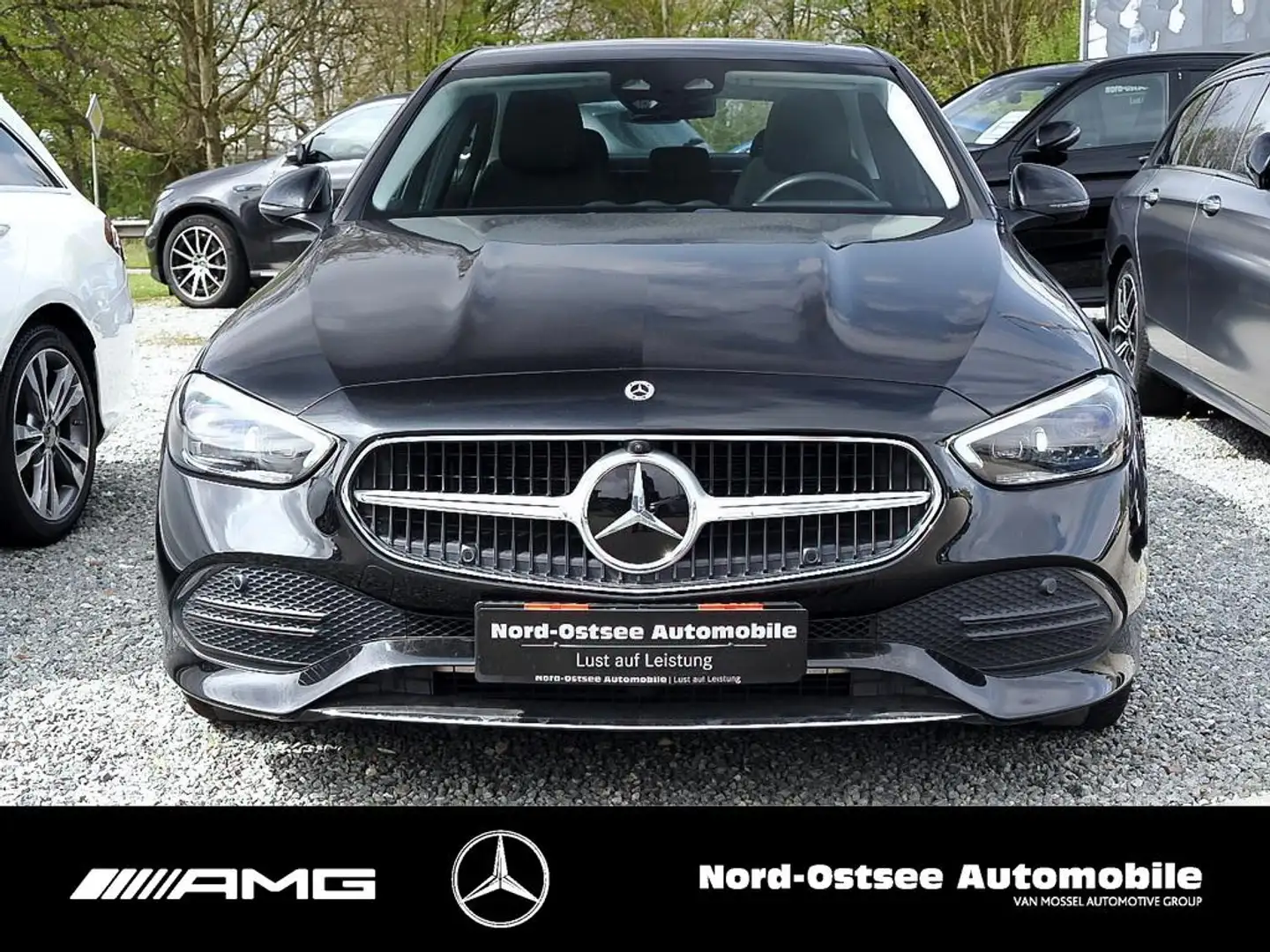 Mercedes-Benz C 300 AVANTGARDE NAVI 360 BURMESTER SCHIEBEDACH Black - 2