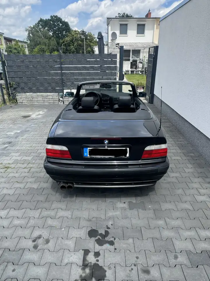 BMW 320i Exclusiv Edition, foto 12