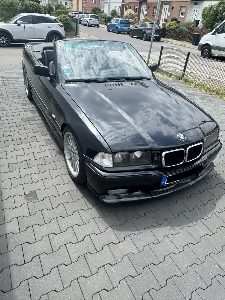BMW 320i Exclusiv Edition, foto 4