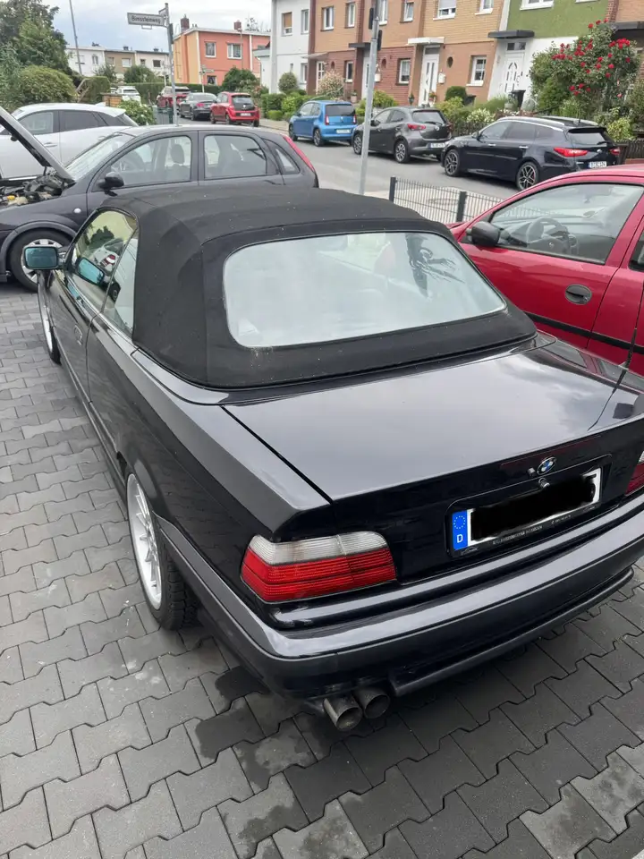 BMW 320i Exclusiv Edition, foto 7