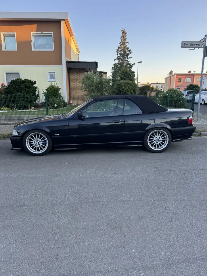 BMW 320i Exclusiv Edition, foto 10