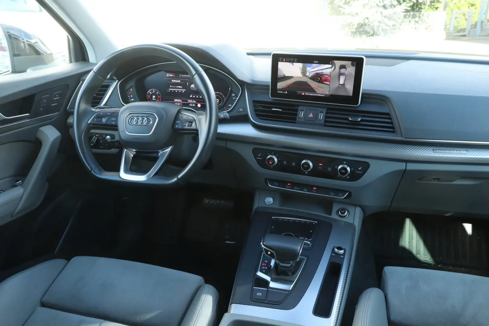 Audi Q5 3.0 TDI quattro AHK*HuD*ACC*Stand.Hz Navi Schwarz - 2
