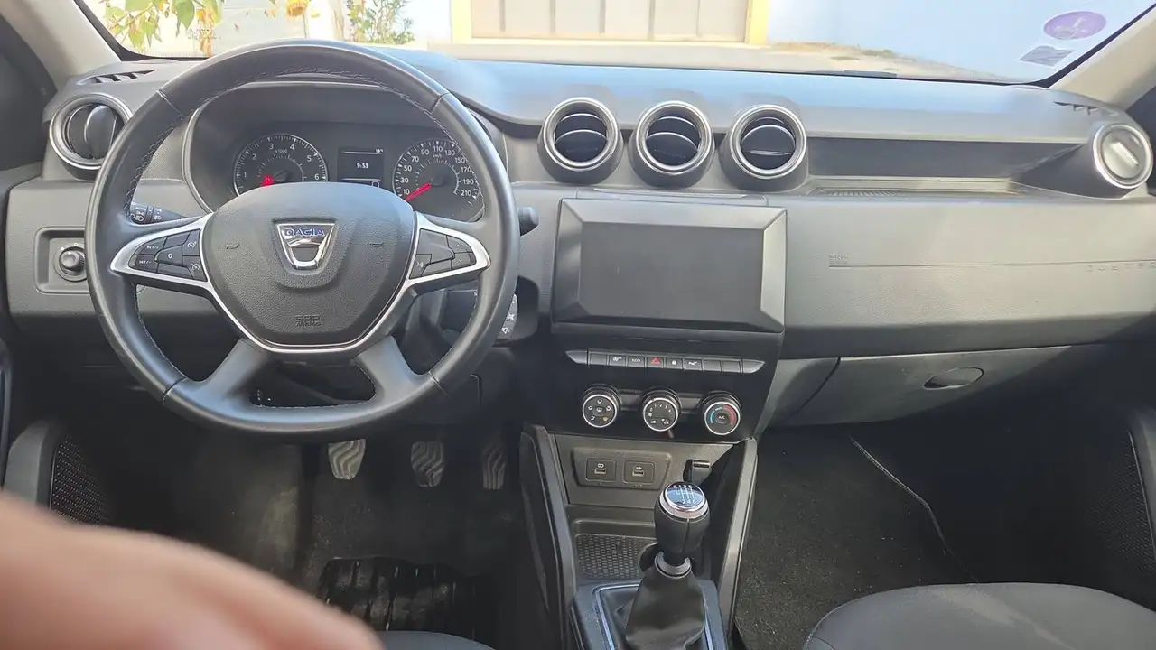 Dacia Duster — photo 11