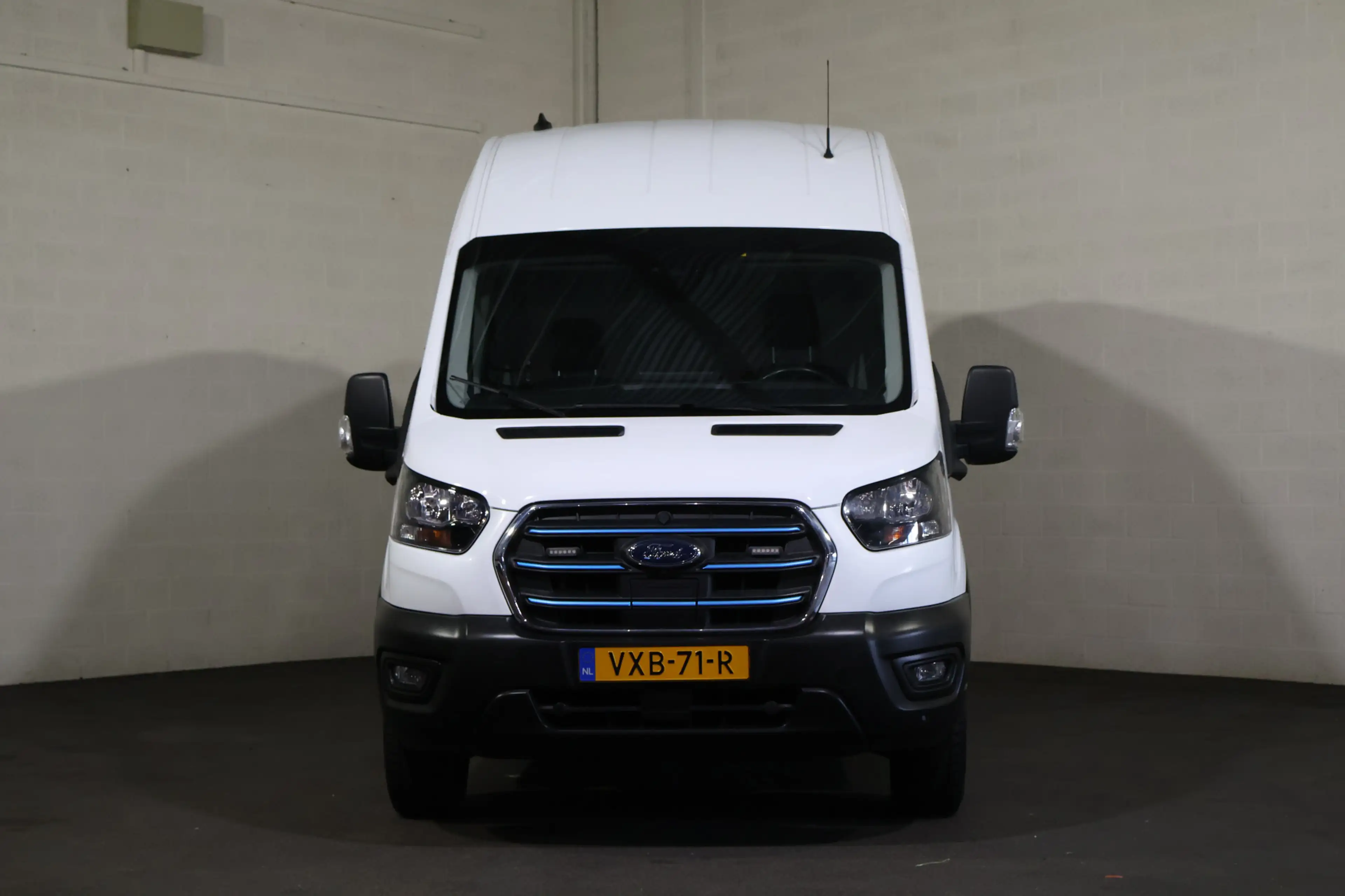 Ford E-Transit 350 L2 H3 Trend 68 kWh Bott Vario Inrichting — photo 5