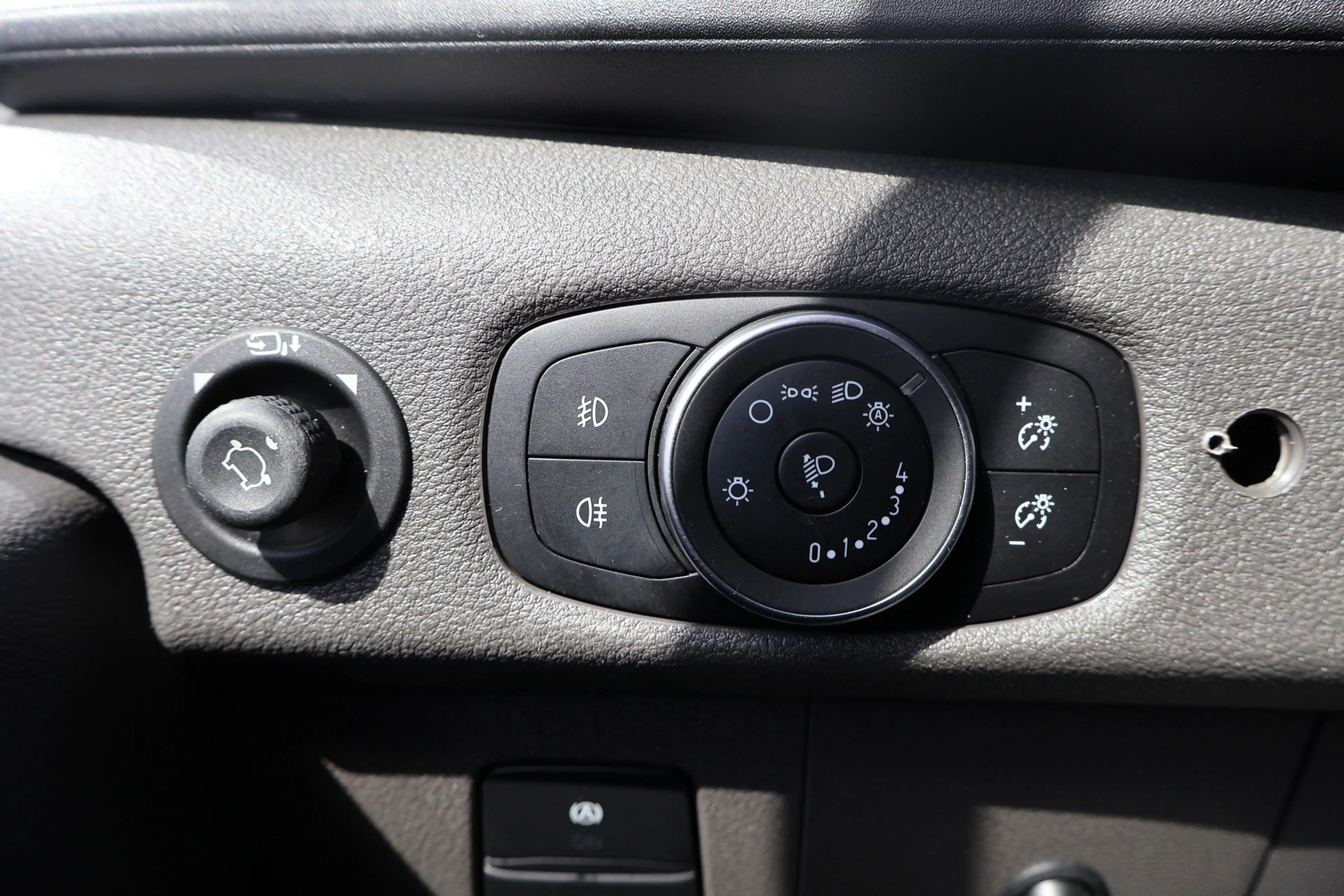 Ford E-Transit 350 L2 H3 Trend 68 kWh Bott Vario Inrichting — photo 22