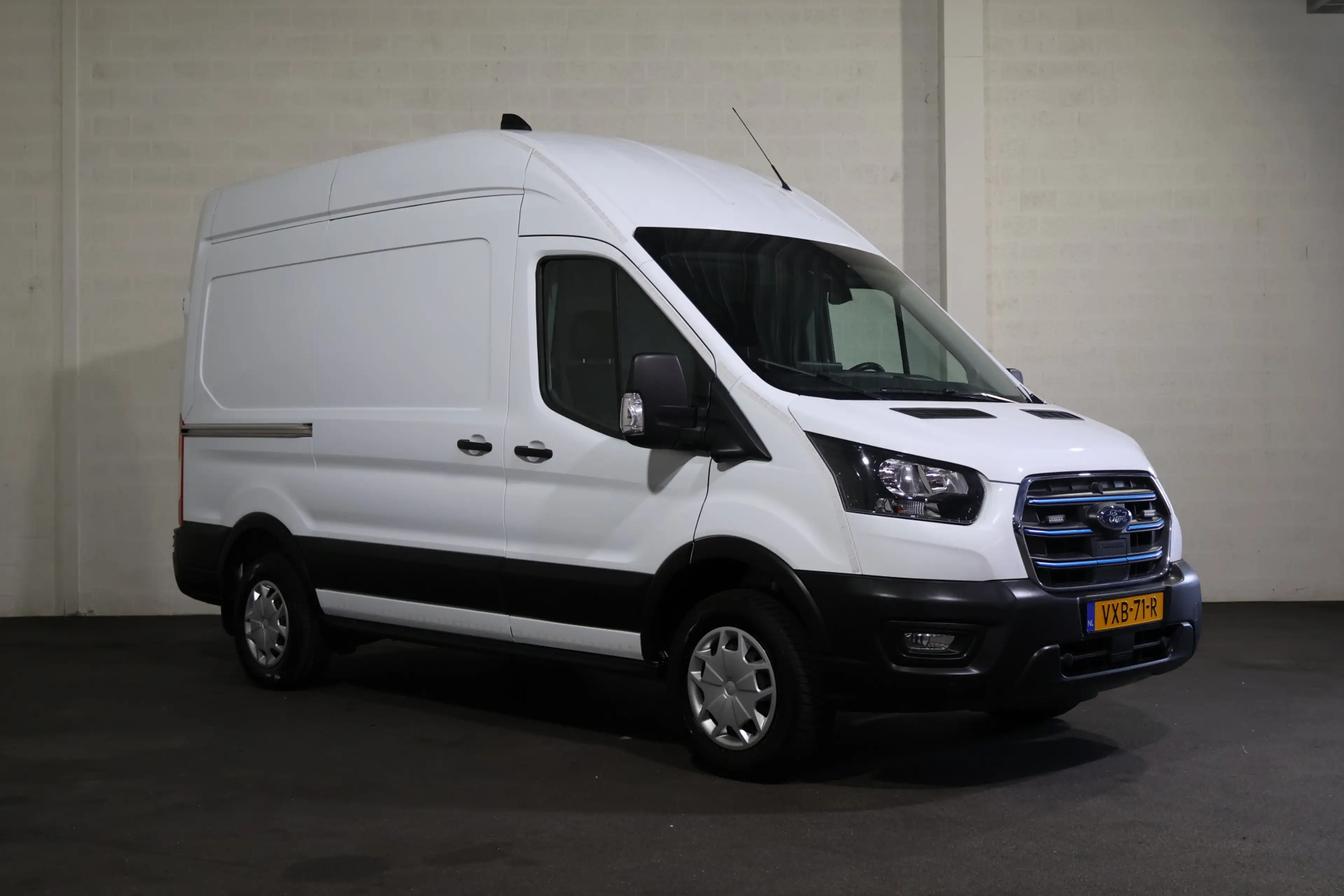 Ford E-Transit 350 L2 H3 Trend 68 kWh Bott Vario Inrichting — photo 4
