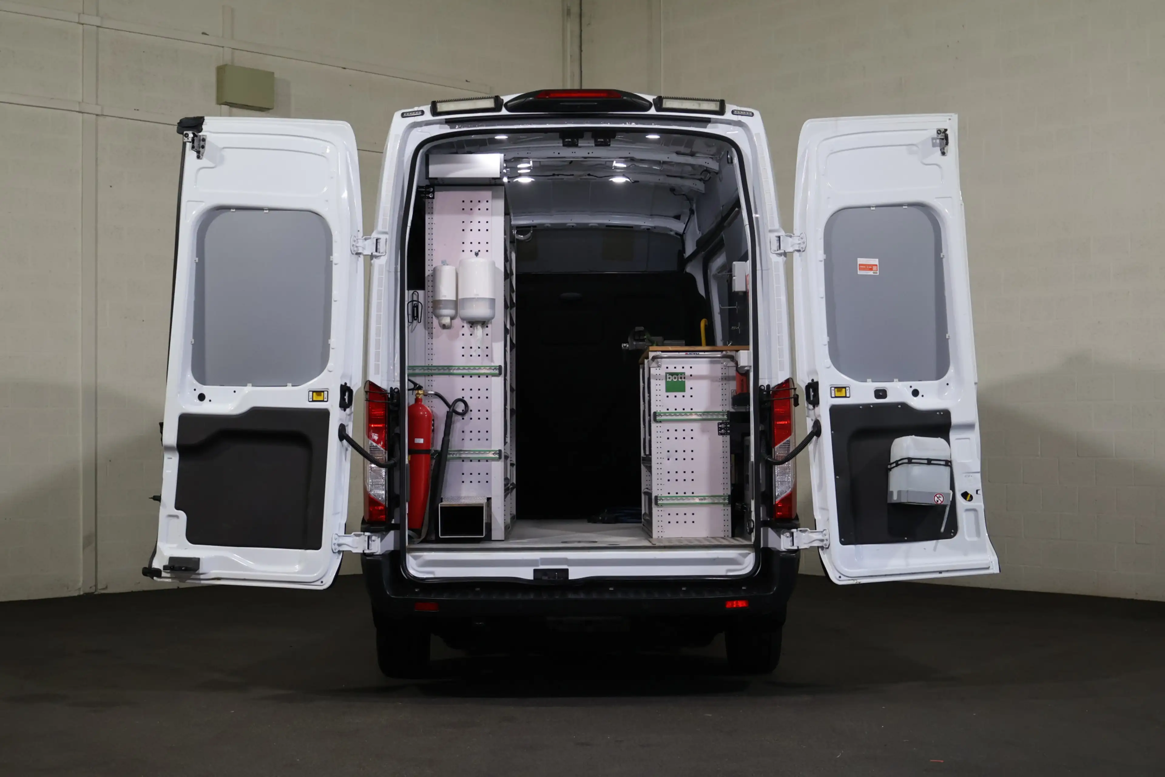 Ford E-Transit 350 L2 H3 Trend 68 kWh Bott Vario Inrichting — photo 11