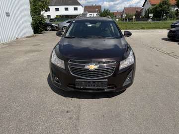 Station Wagon 1.7TD LT+