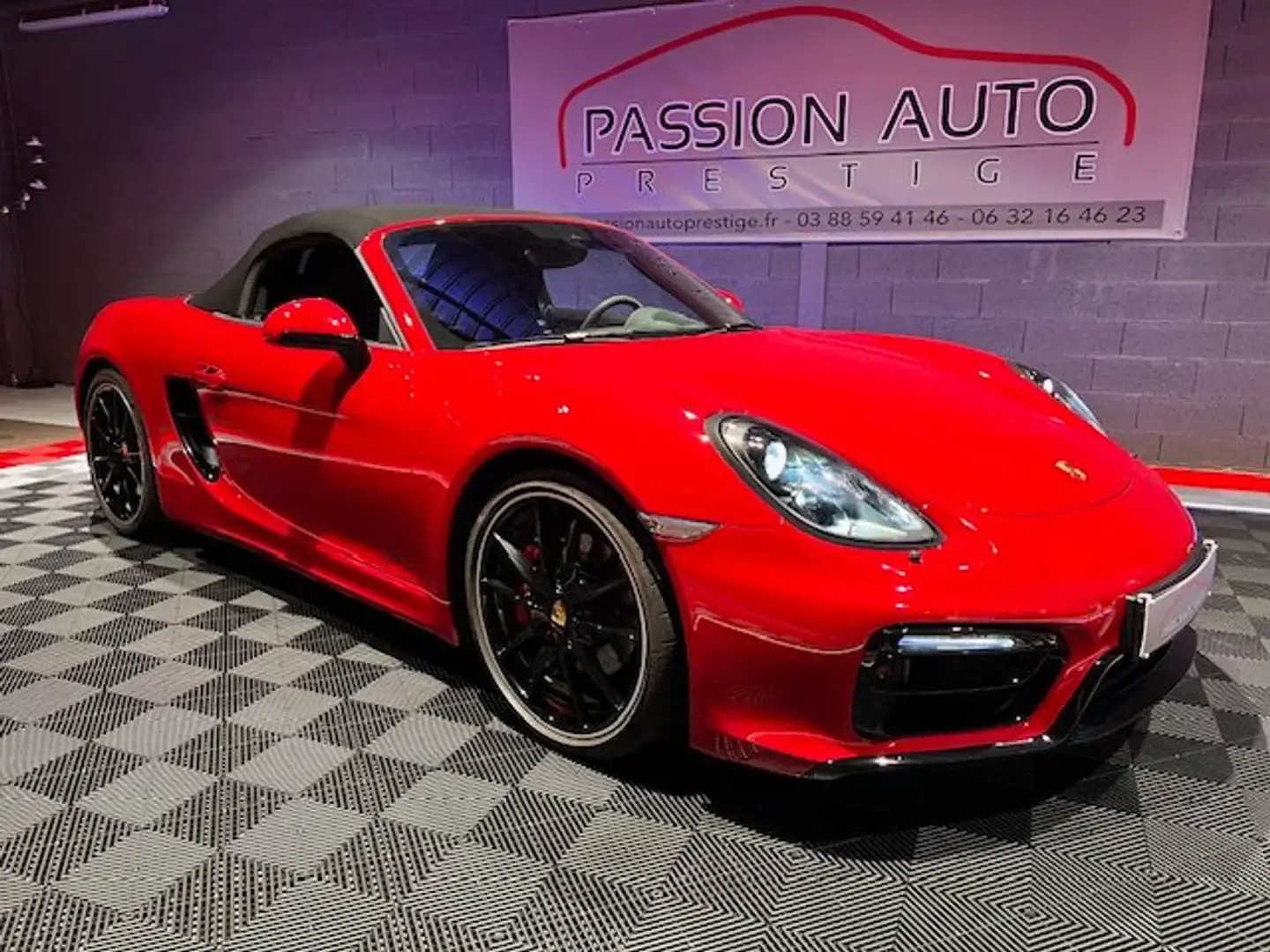 Porsche Boxster 3.4i GTS 330 ch PDK Červená - 1