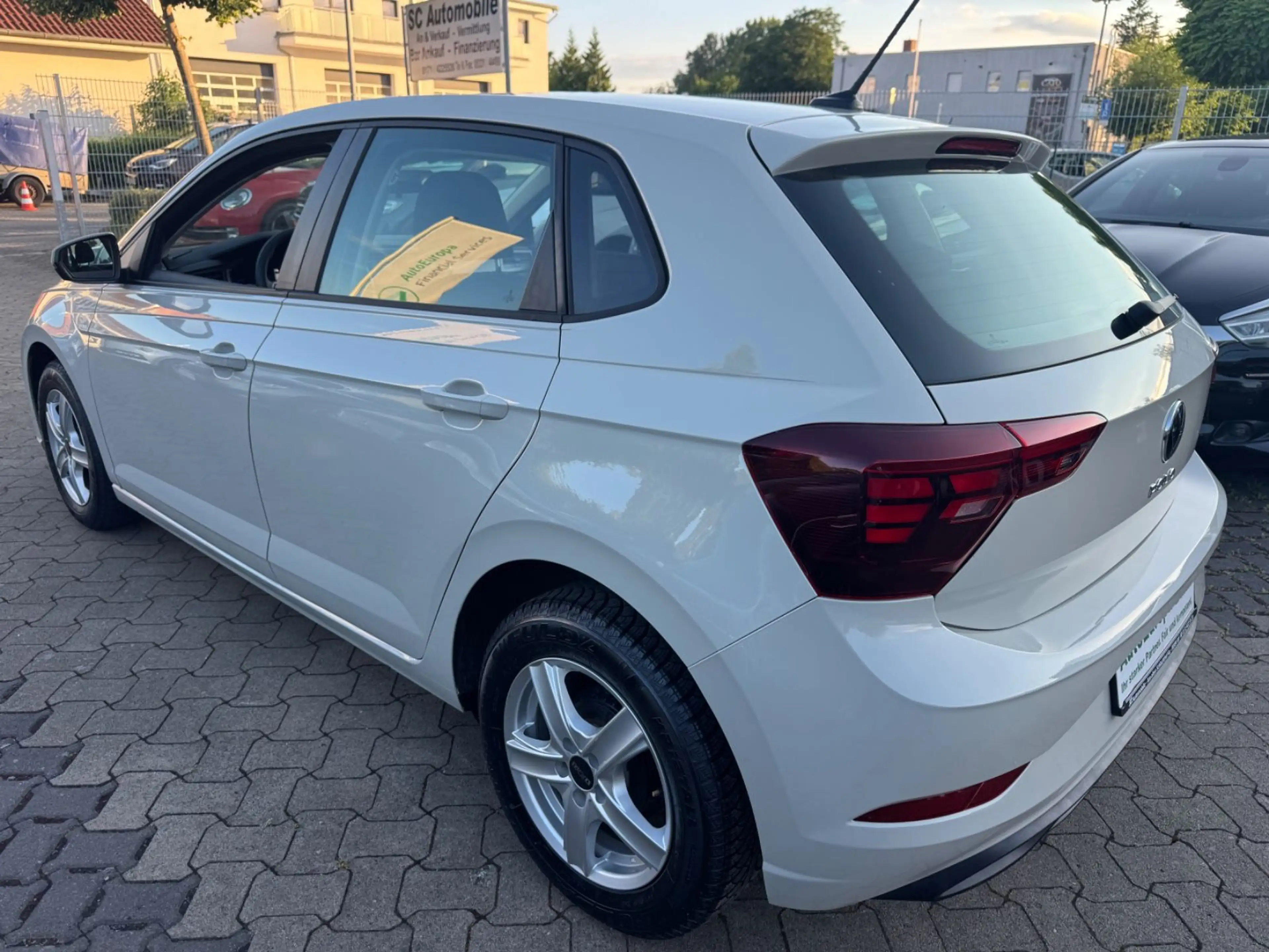 Volkswagen Polo VI Life — photo 4