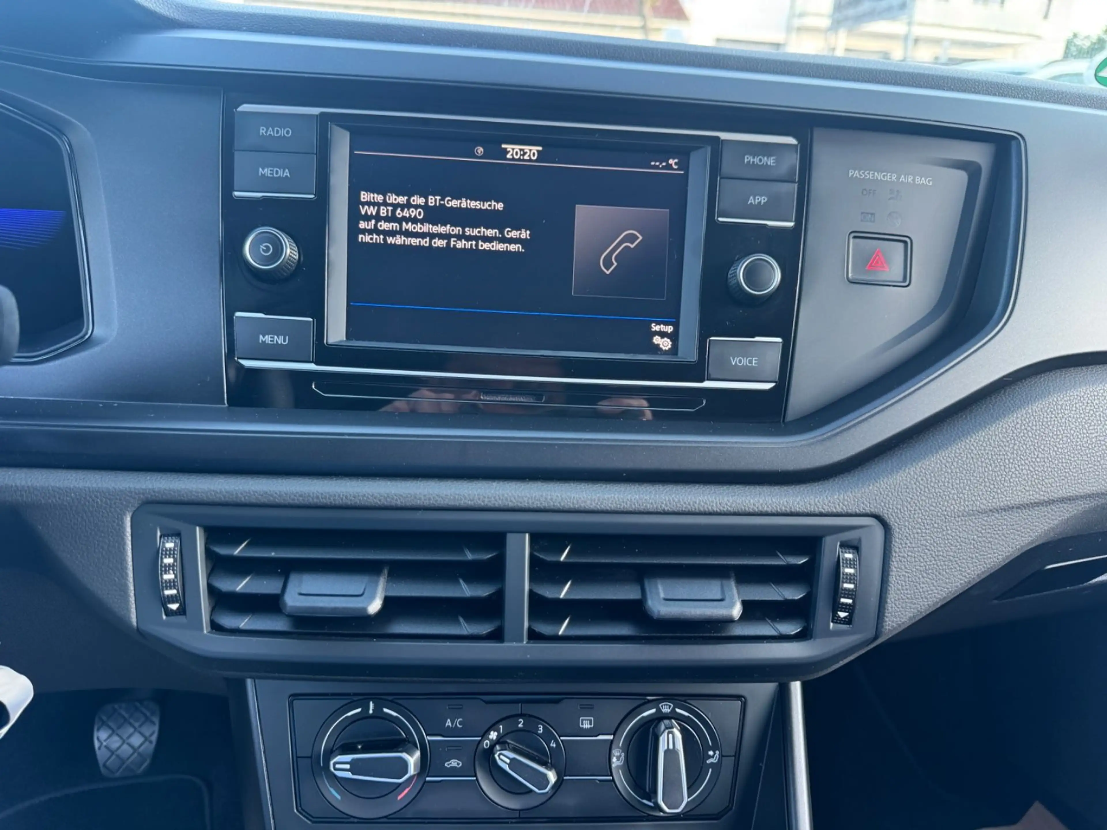 Volkswagen Polo VI Life — photo 11