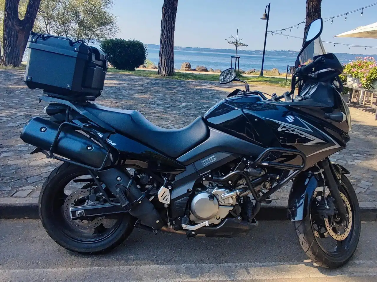 Suzuki V-Strom 650
