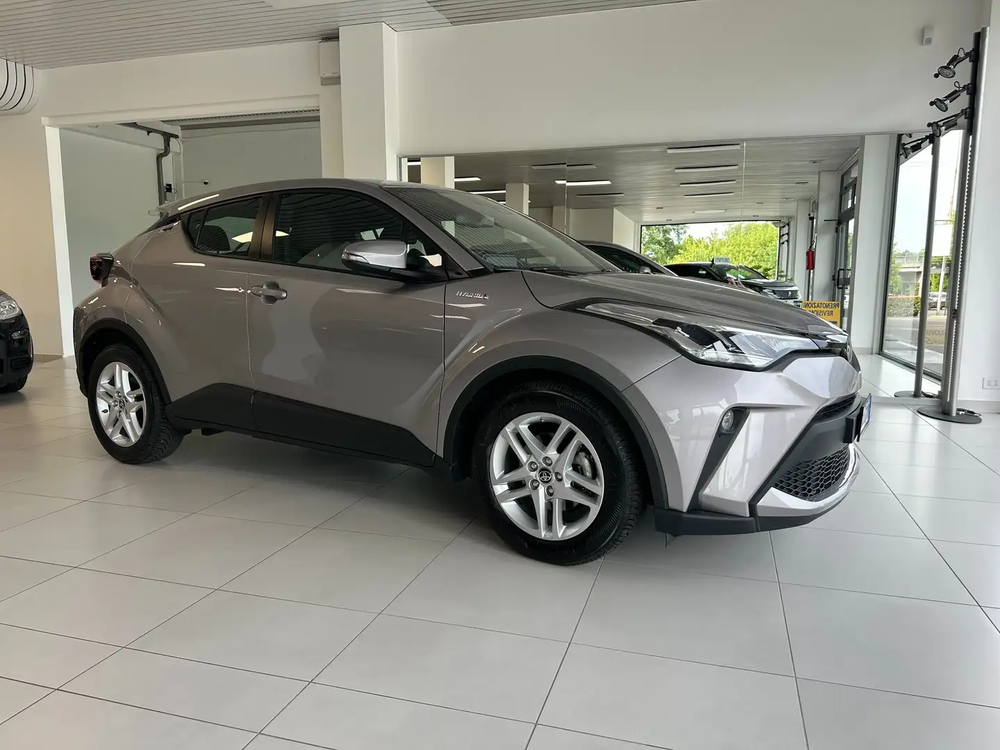 Toyota C-HR 1.8Hybrid E-CVT ACTIVE APPLE-ANDROID FUL OPTIONAL Grigio - 1