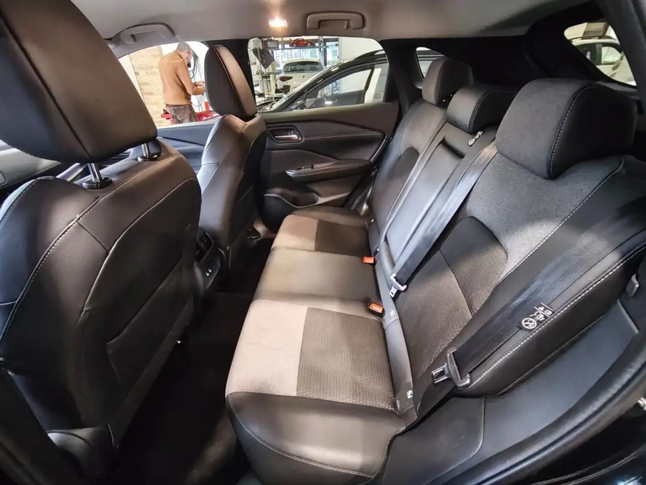 Nissan Qashqai MHEV 140 CV N-CONNECTA 13