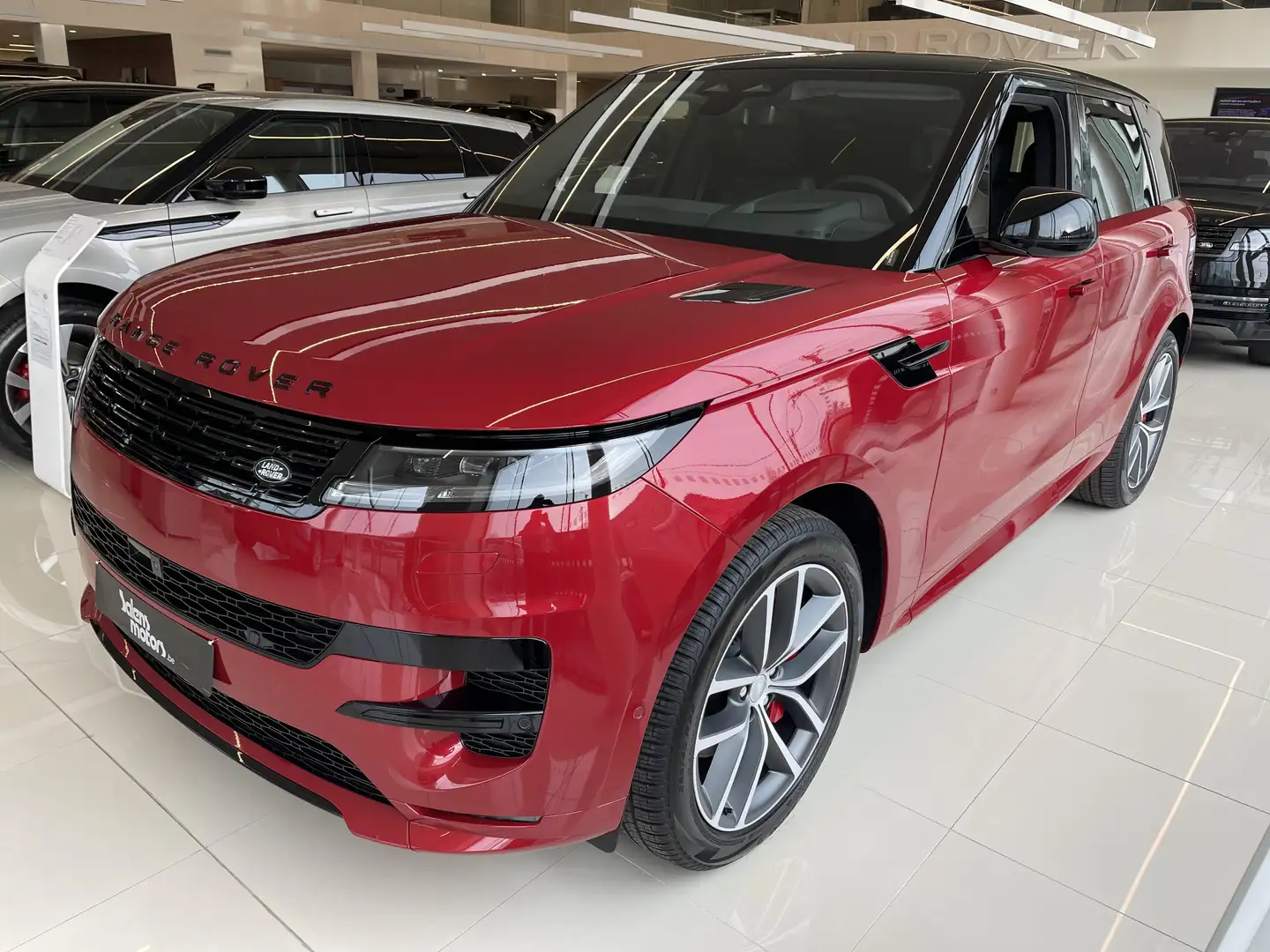Land Rover Range Rover Sport New D350 First Edition AWD Au Rood - 1