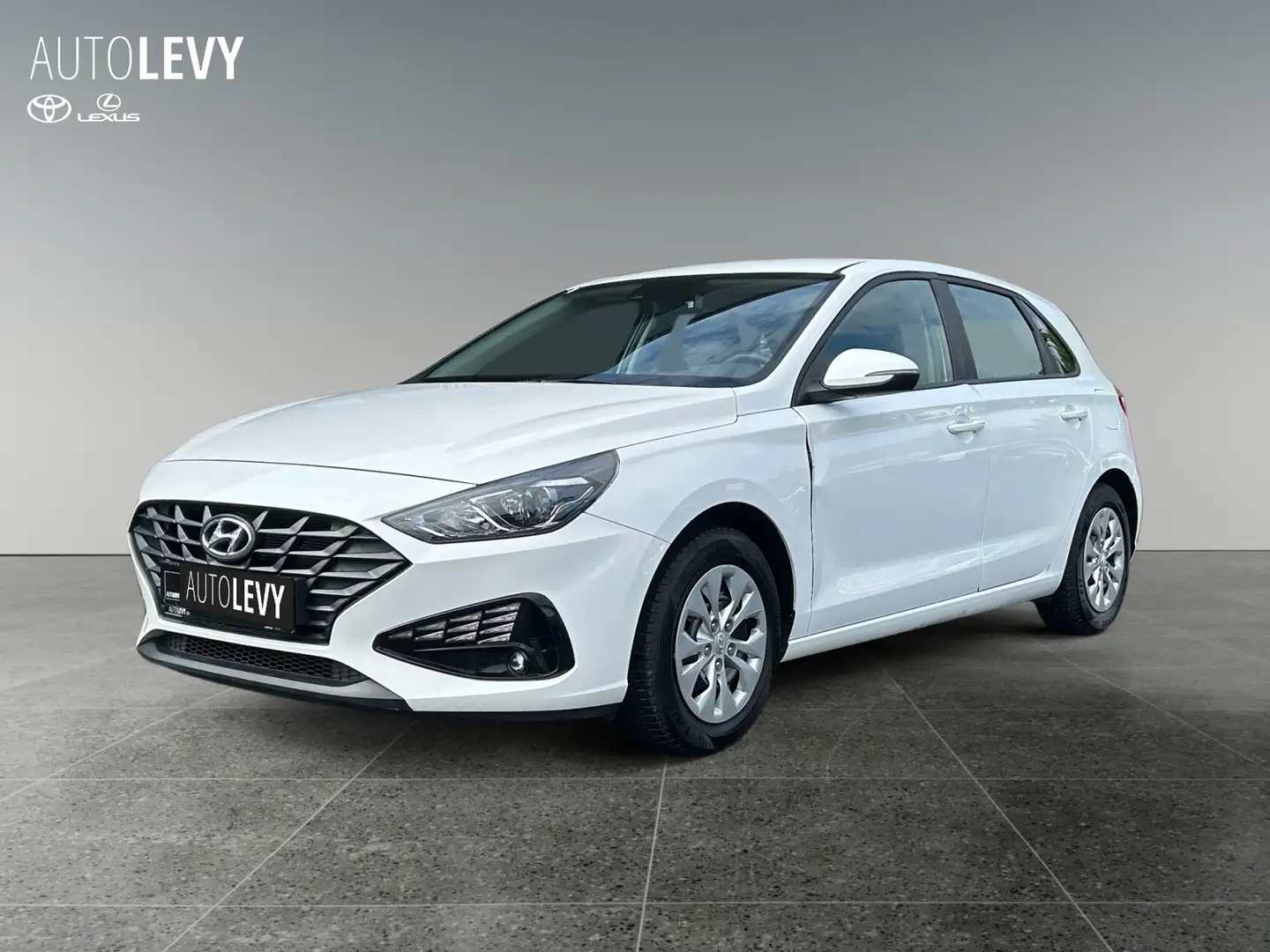 Hyundai i30 1.5 Pure +KLIMA+DAB+8-FACH BEREIFUNG+ZV/FB+ Weiß - 2